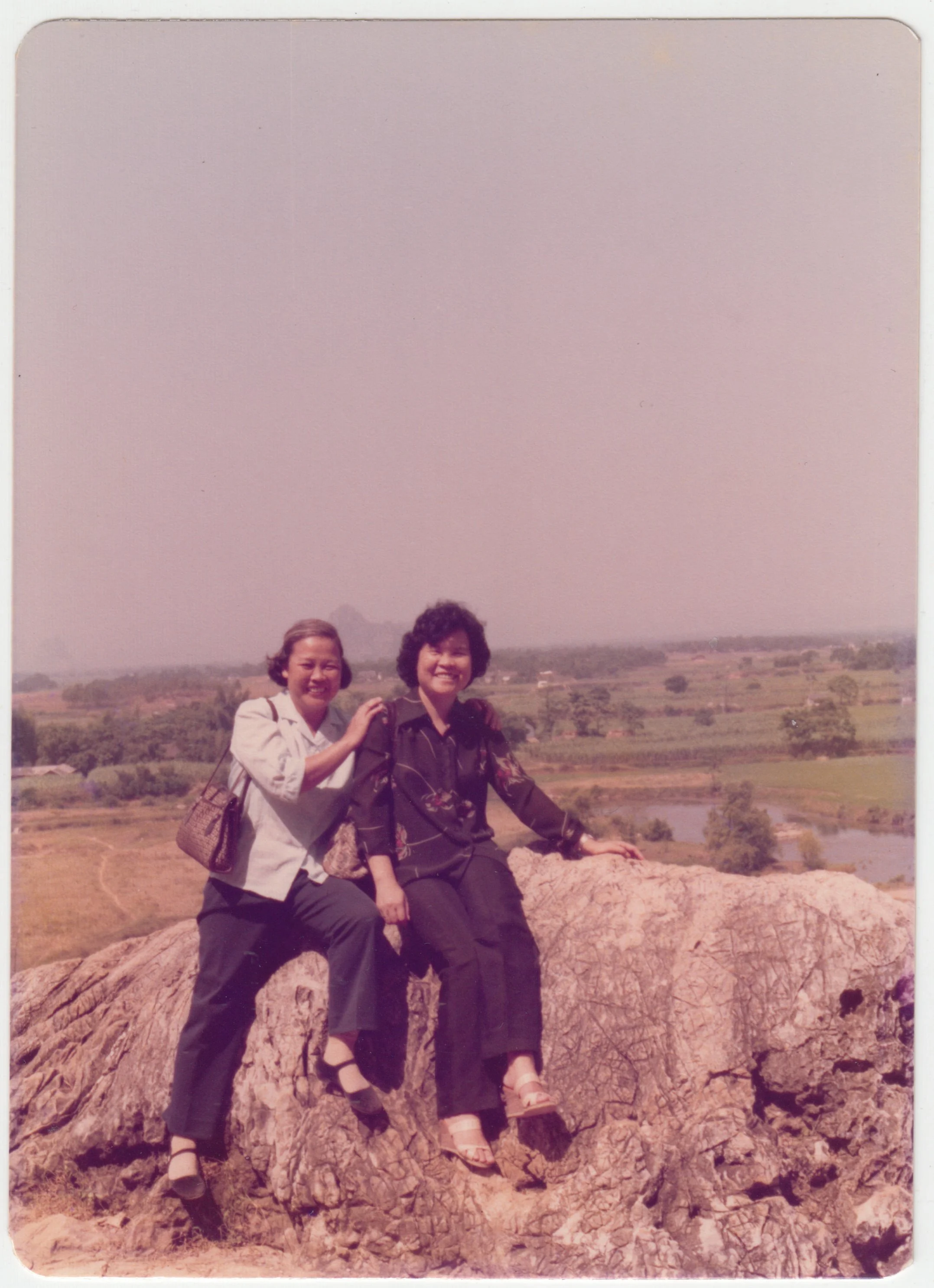 Grandma & 三襟婆 in Mainland China, c. late 1970s to early 1980s. 