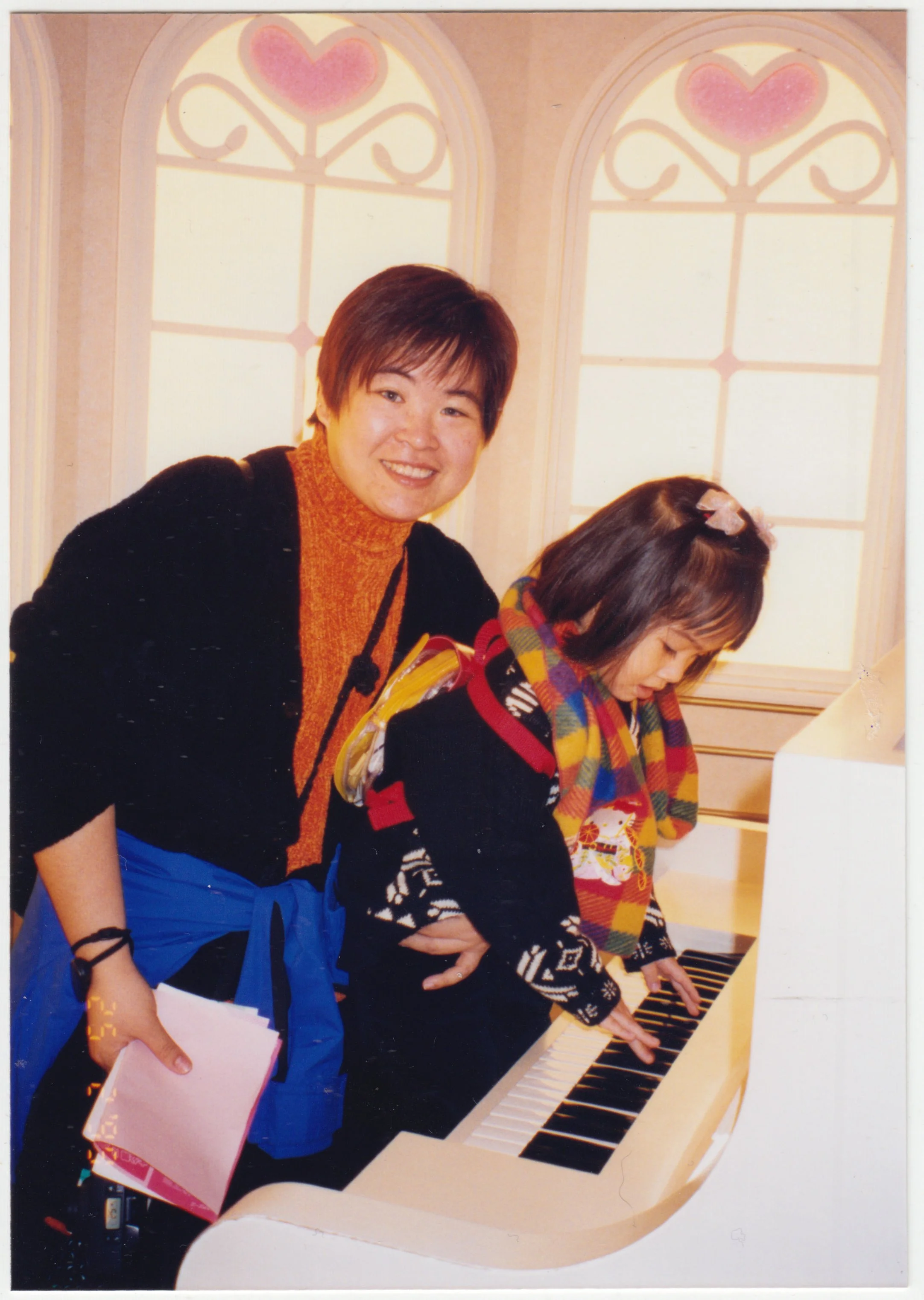 Mum & Charlotte at Sanrio Puroland, Tokyo, taken by EE on 25 February 1999. 