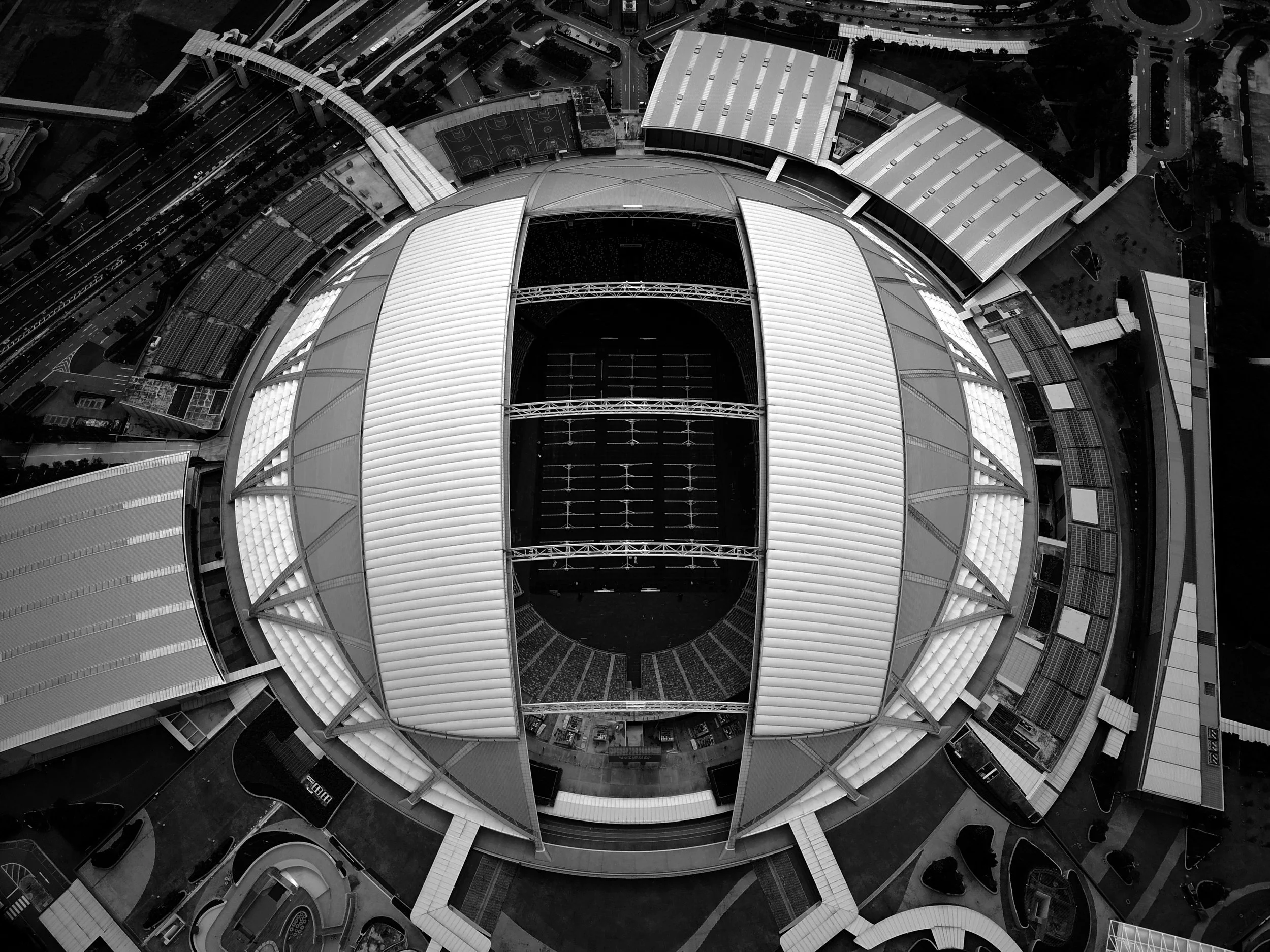  THE LARGEST FREE-SPANNING RETRACTABLE DOME ROOF IN THE WORLD - SINGAPORE NATIONAL STADIUM 