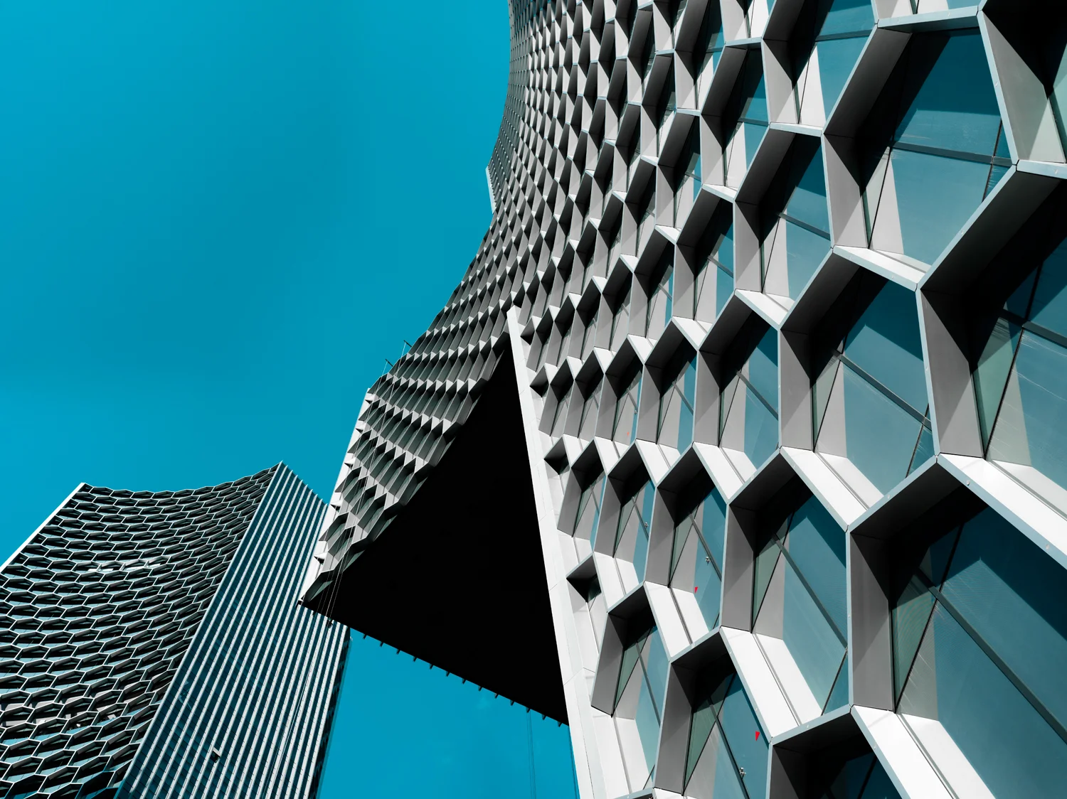  DUO SINGAPORE DESIGNED BY INTERNATIONAL ACCLAIMED ARCHITECT OLE SCHEEREN 