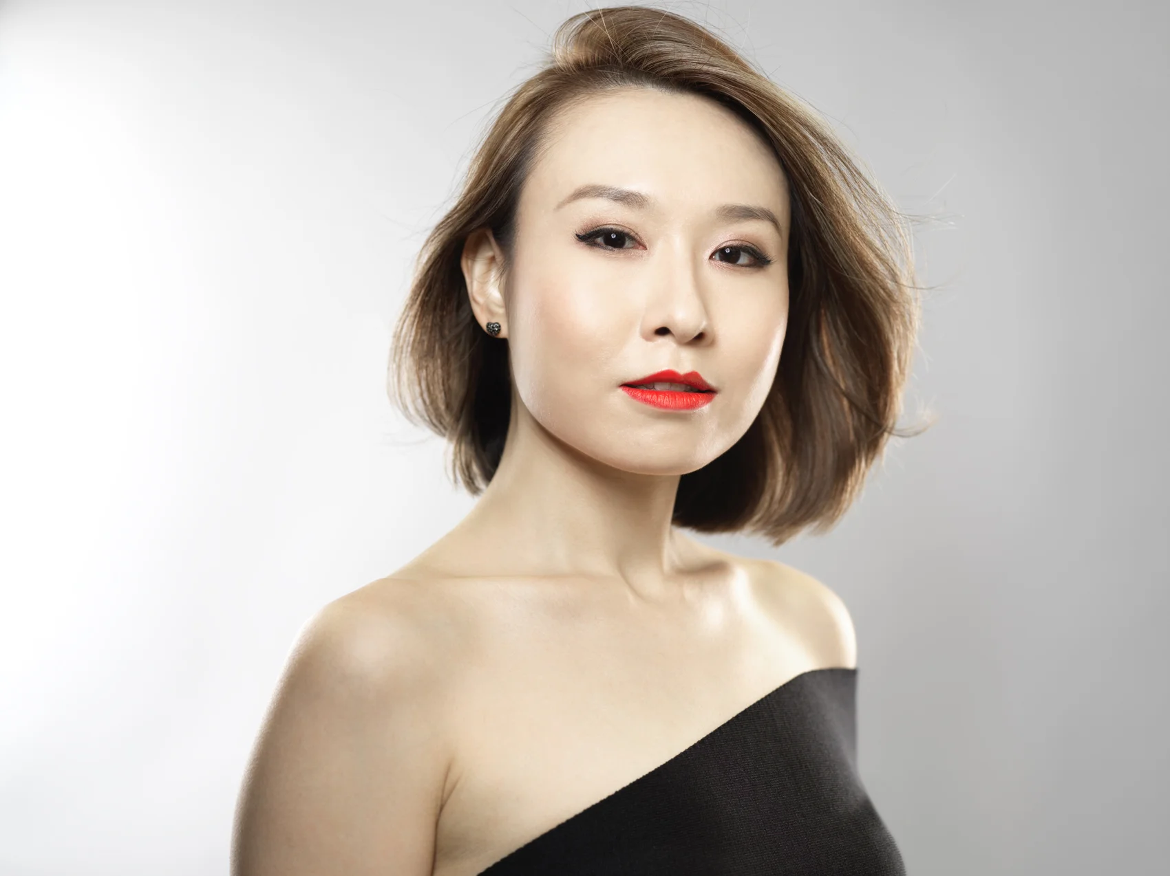  STEPHANIE Q - CORPORATE PROFILE 