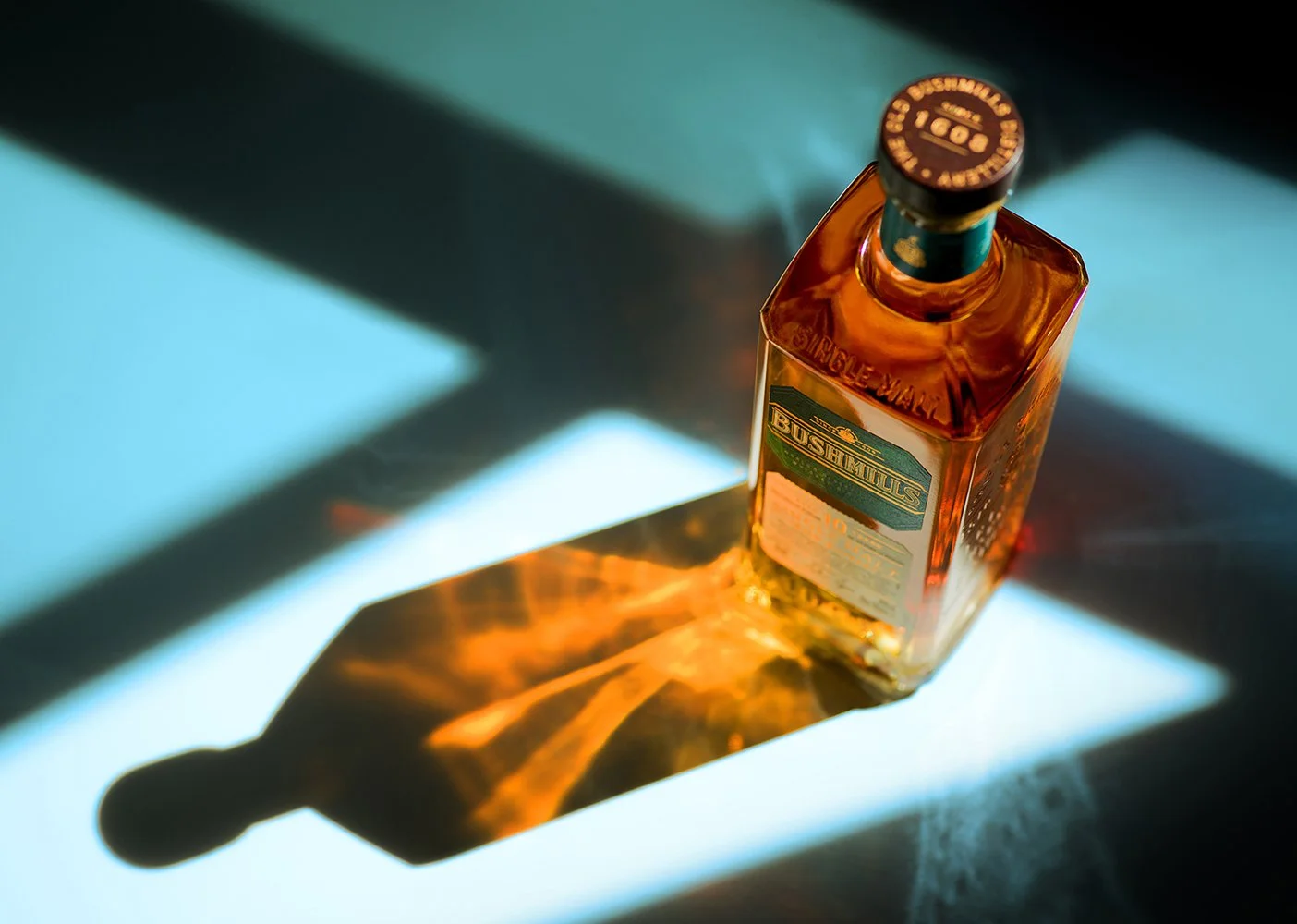  BUSHMILLS - SINGLE MALT IRISH WHISKEY 