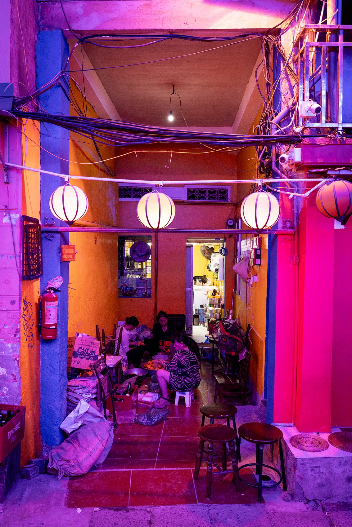  TRAIN STREET - HANOI VIETNAM 