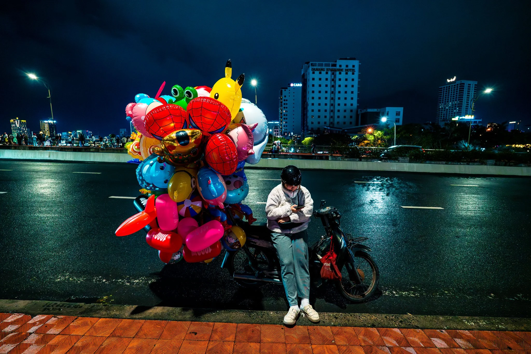  BALLOONS - DA NANG VIETNAM 