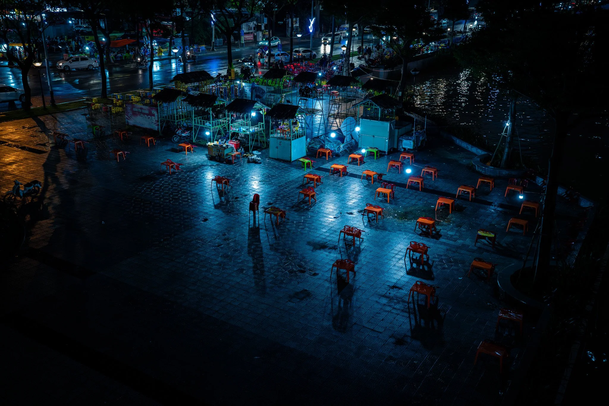  VIEW FROM THE DRAGON BRIDGE - DA NANG VIETNAM 