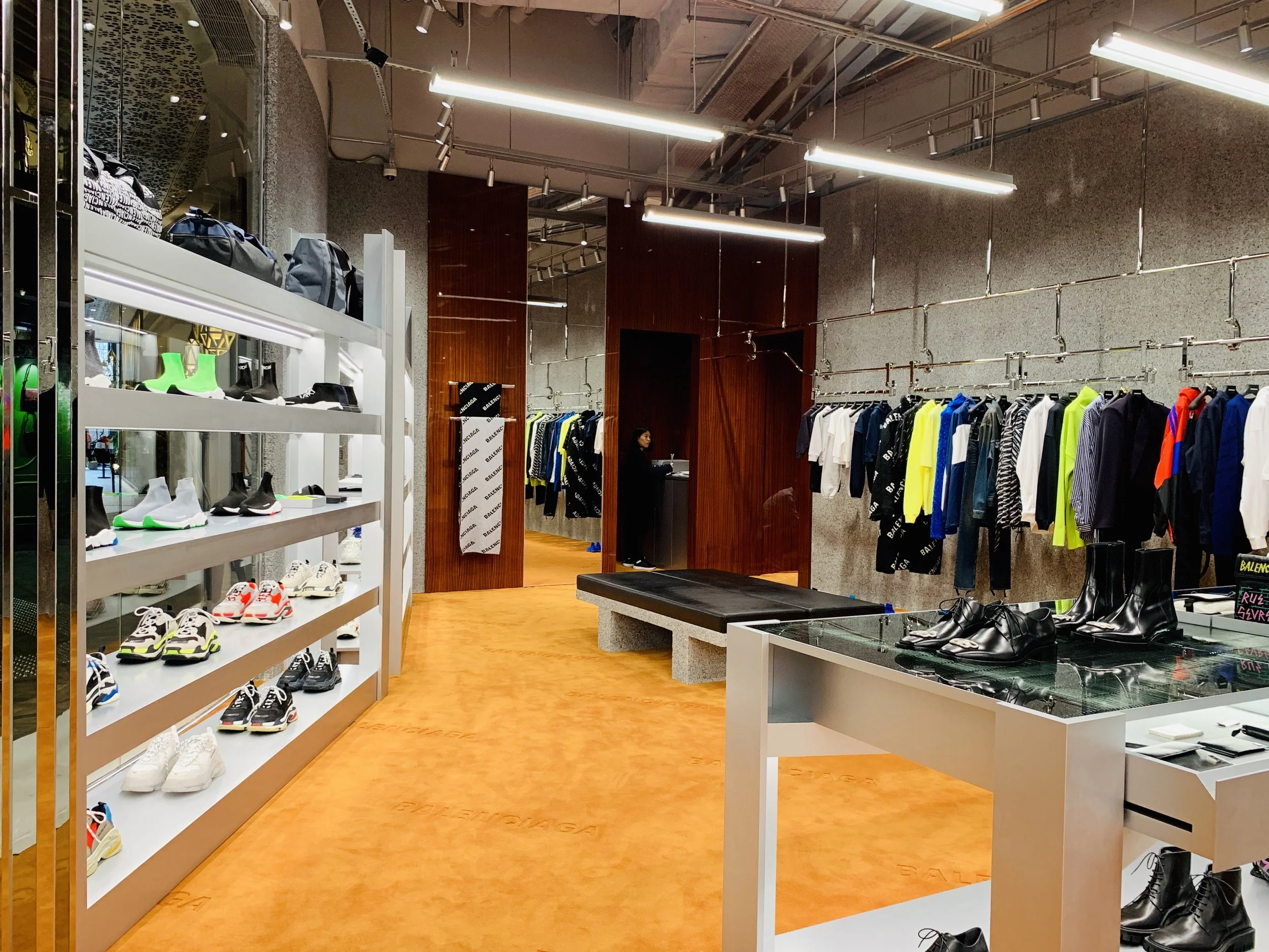 Balenciaga K11 Musea Hong Kong - Sales Area 3.jpg