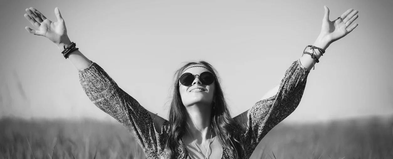 206922-1254x837-beautiful-hippie.jpg