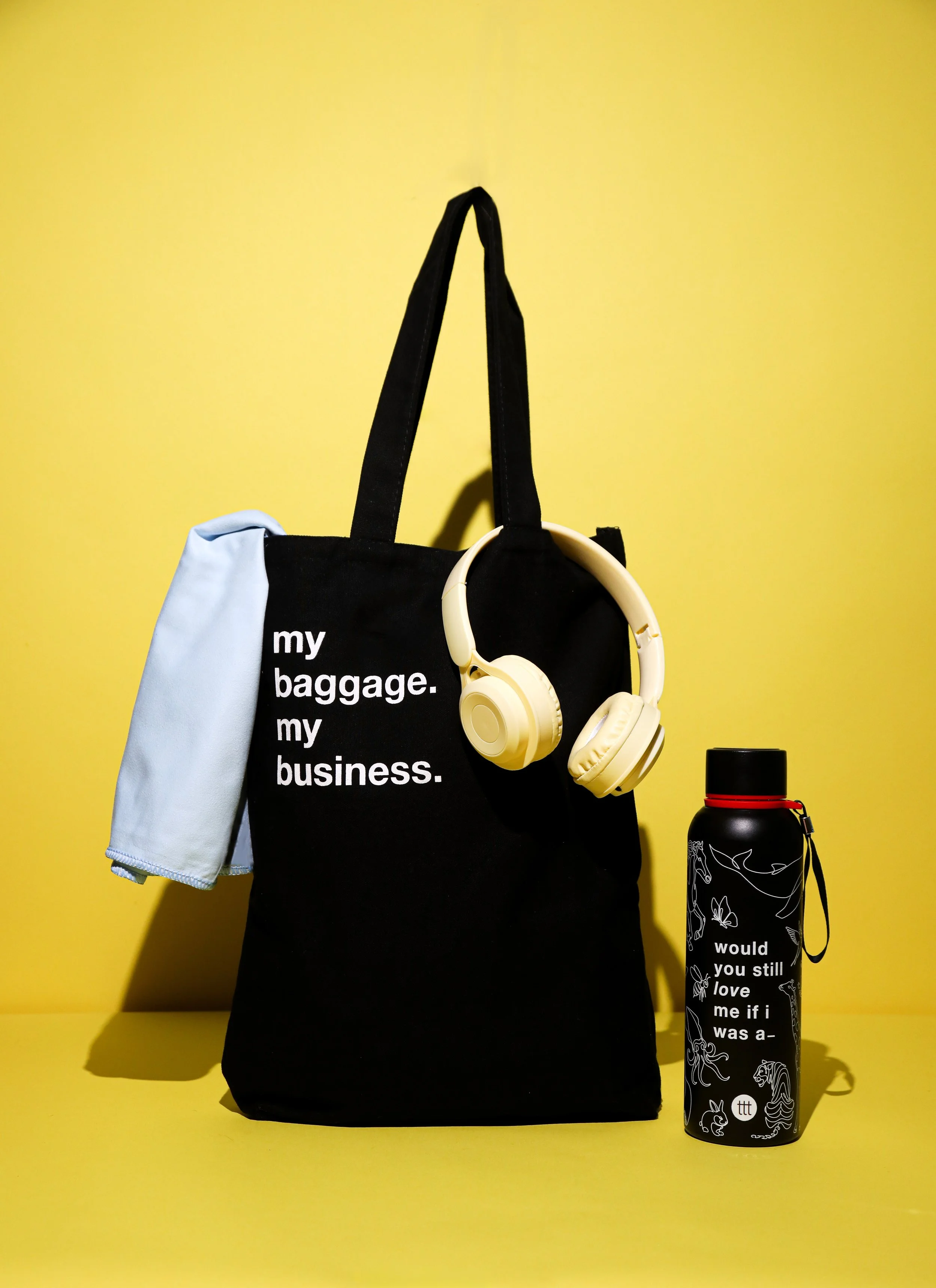 I0159878_Minding My Business Bag_Black_TTT_YELLOW BACKGROUND-6.jpg