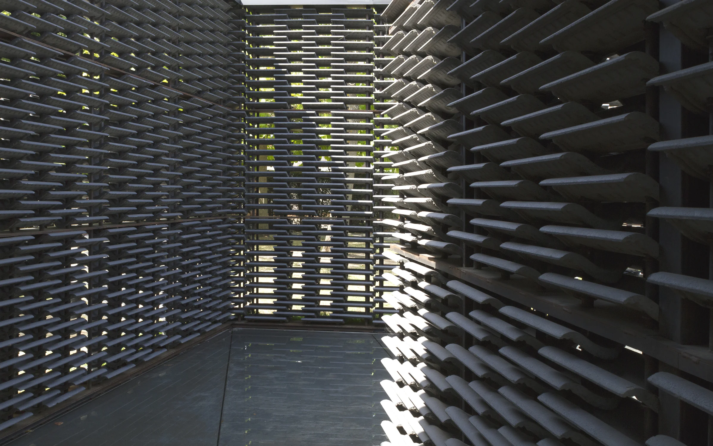 01_serpentinegallery_LR5.jpg