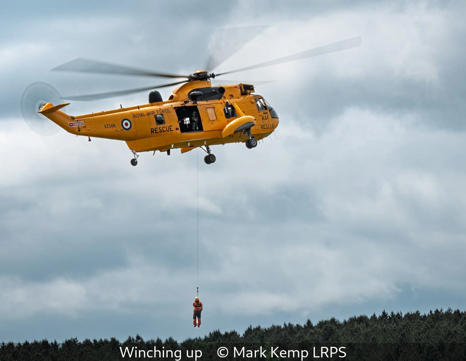 17_Winching up_Mark Kemp_LRPS.jpg