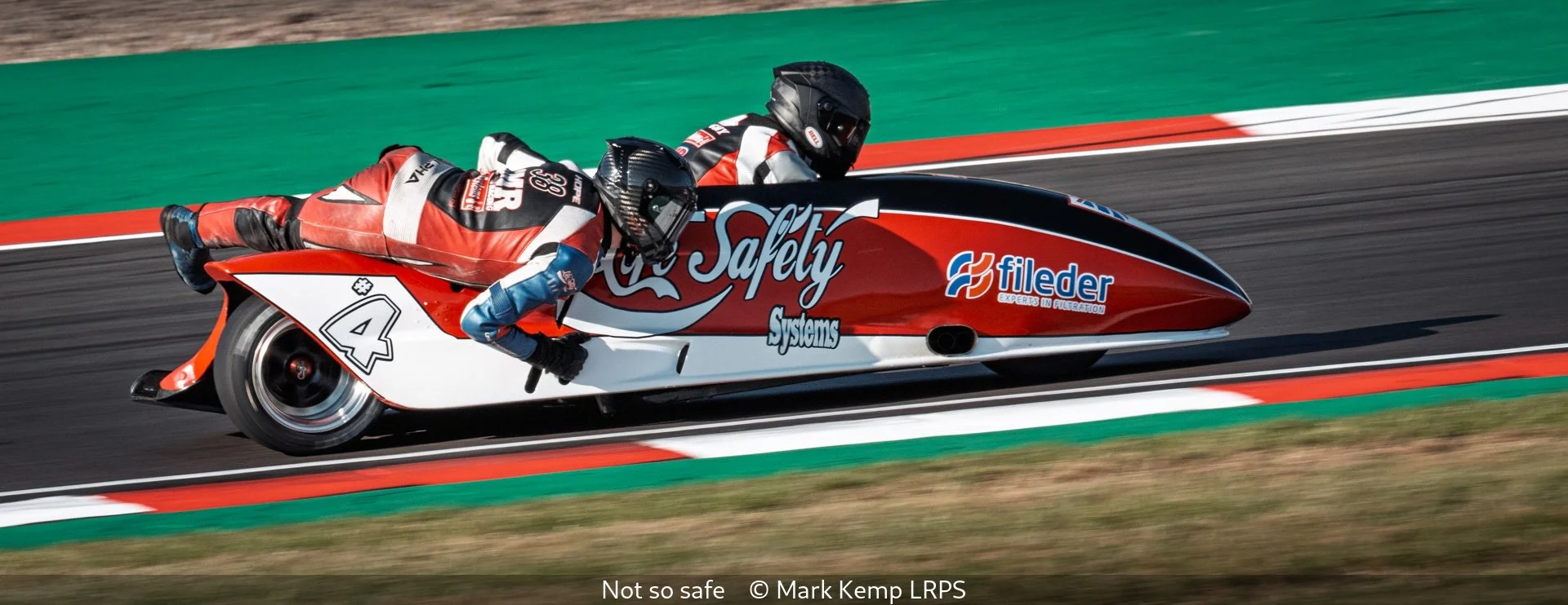 16_Not so safe_Mark Kemp_LRPS.jpg