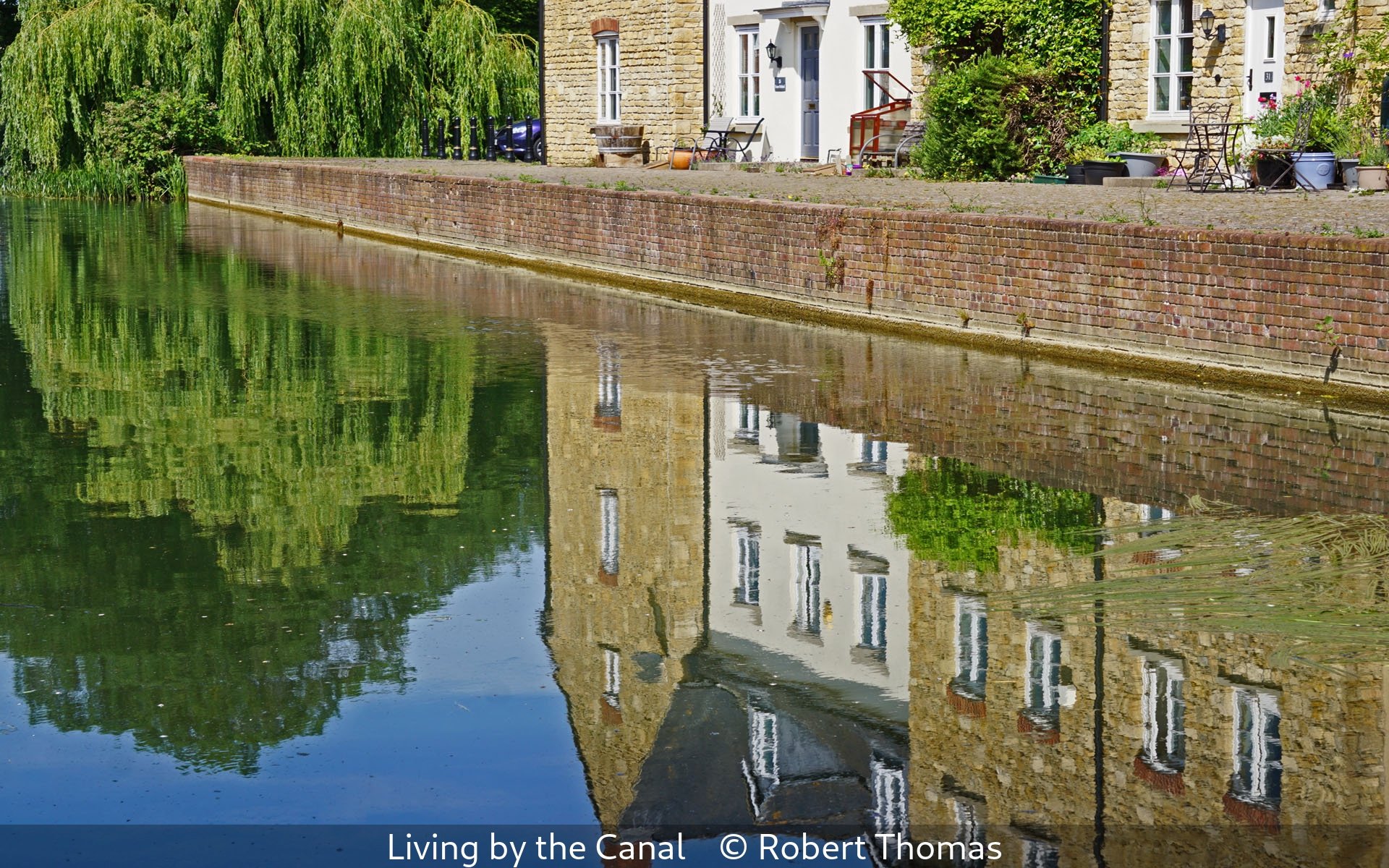 15_Living by the Canal_Robert Thomas_.jpg