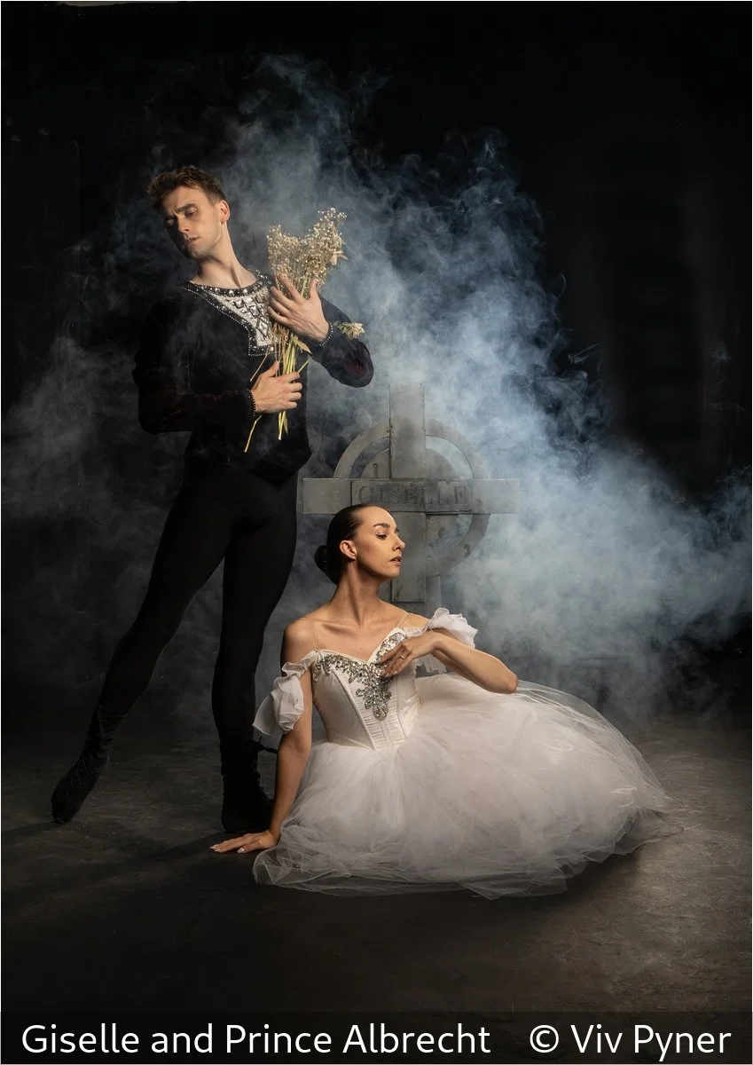 20_Giselle and Prince Albrecht_Viv Pyner_.jpg