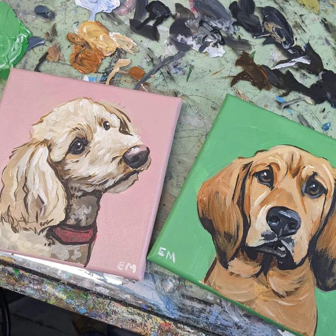 Monday's friends 🐶❤️

#arteverydayinmay #dogoftheday #dogart #petportraits #petportraitartist #doodlesofinstagram #doodlepuppy #hounddog