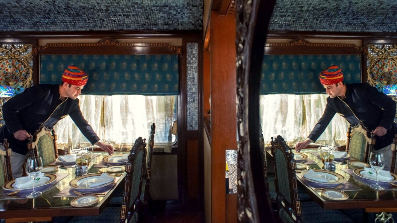 india-luxury-trains-1366x768.jpg