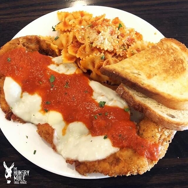 Skip the cooking tonight and treat yourself to a Chicken Parmesan Dinner entree with pasta and bread. Also available as a family sized dinner for 4 with salad and pasta for $34.95! Order on The Hungry Mule Mobile App or Online at https://buff.ly/2RtH