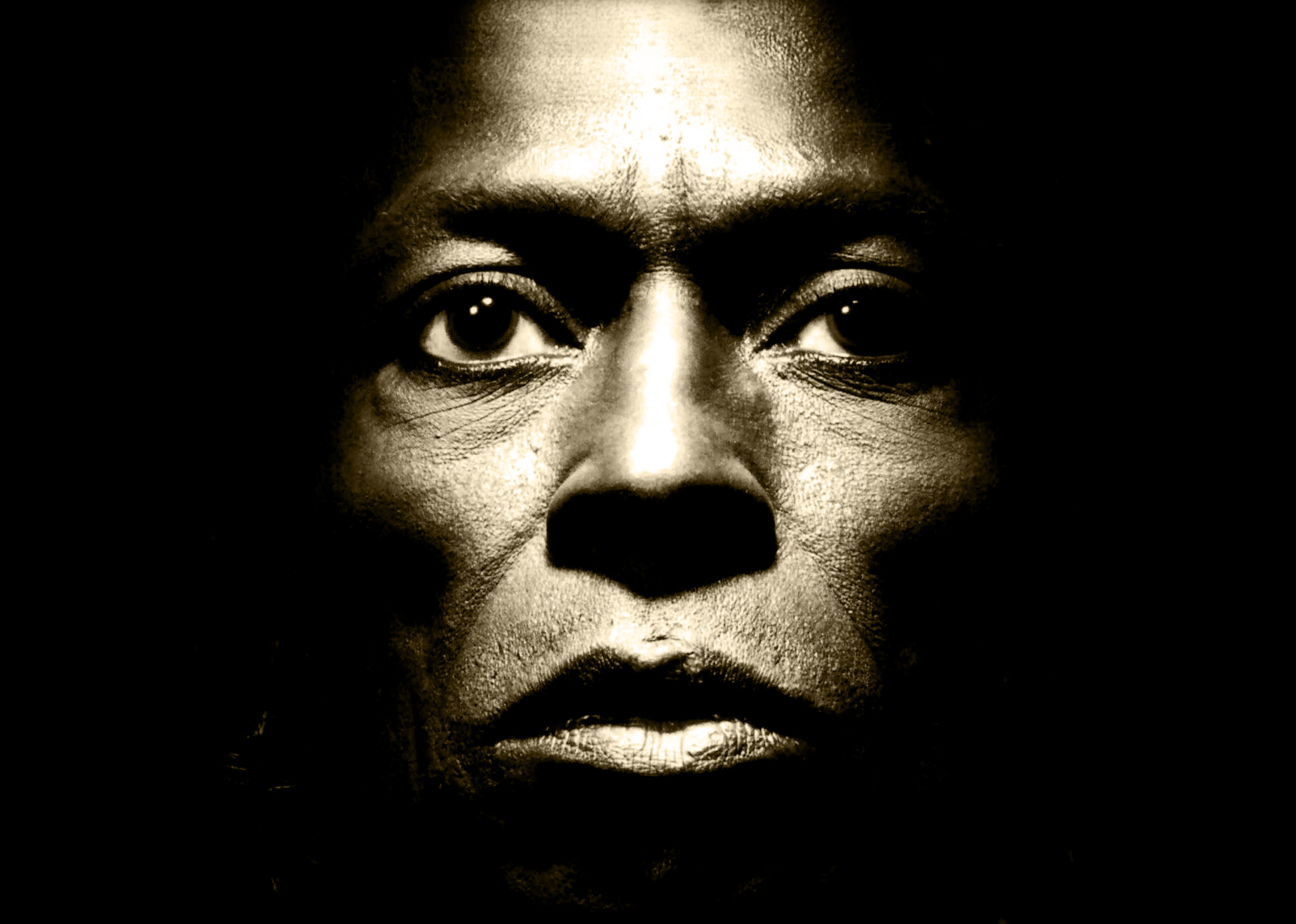 Tutu_Portrait_Sepia.png