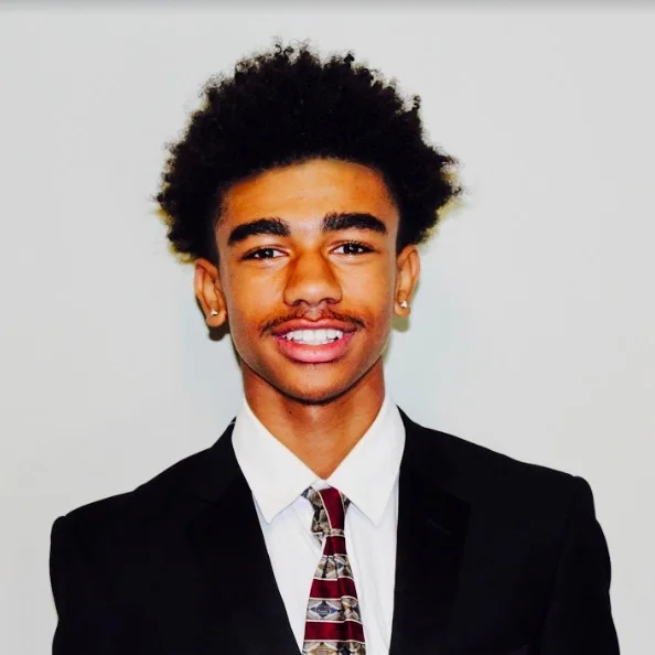 Ishmael Howard Ishmael Howard is a junior Biology major at Morehouse College. He was born and raised in Los Angeles, California where he graduated from Verbum Dei, a college preparatory high school with a corporate work study emphasis. The corporate ethics training and real-world experience enabled him to build his skill set while working for Union Bank and for three years at Southern Edison where he supported the marketing team. His hobbies are photography, music and traveling. He especially enjoys photography because he expertly captures nature’s uniqueness often highlighted by models who bring to life fashion’s inspiring pieces. His love of photography helped him to secure an extracurricular student photography position at Morehouse where he memorializes important social events held on campus. Recently, Ishmael was selected and accepted membership into the National Society of Leadership and Success Chapter at Morehouse College, offered to only 4% of Morehouse students. His dreams and aspirations are to become a neurosurgeon or to conduct consequential research in the field of neurology. Neuroscience is a field he has held an interest in since he was as a kid. He would be honored to study cancerous and abnormal cells in the brain that often spread resulting in tumors. He hopes to find what is the root cause of these cells that develop in the brain and grow. Ishmael would like to better understand them so he may help develop a cure. With the brain, there is so little we understand and so he finds it fascinating and its complexities only urge him to learn more. GLAMAA selecting Ishmael for this scholarship is an honor and he intends to pay GLAMAA’s generosity forward by continuing to help the children around him in need through his community service work.