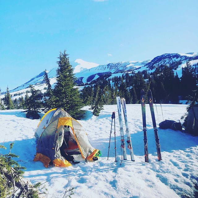 It&rsquo;s that time!!! Let&rsquo;s get out on some snow adventures!!! Eller Adventures is offering its annual bring a friend sale!!! Go to bio for link!
#outdoors #tacomawashington #thegreat_pnw  #thegreatpnw