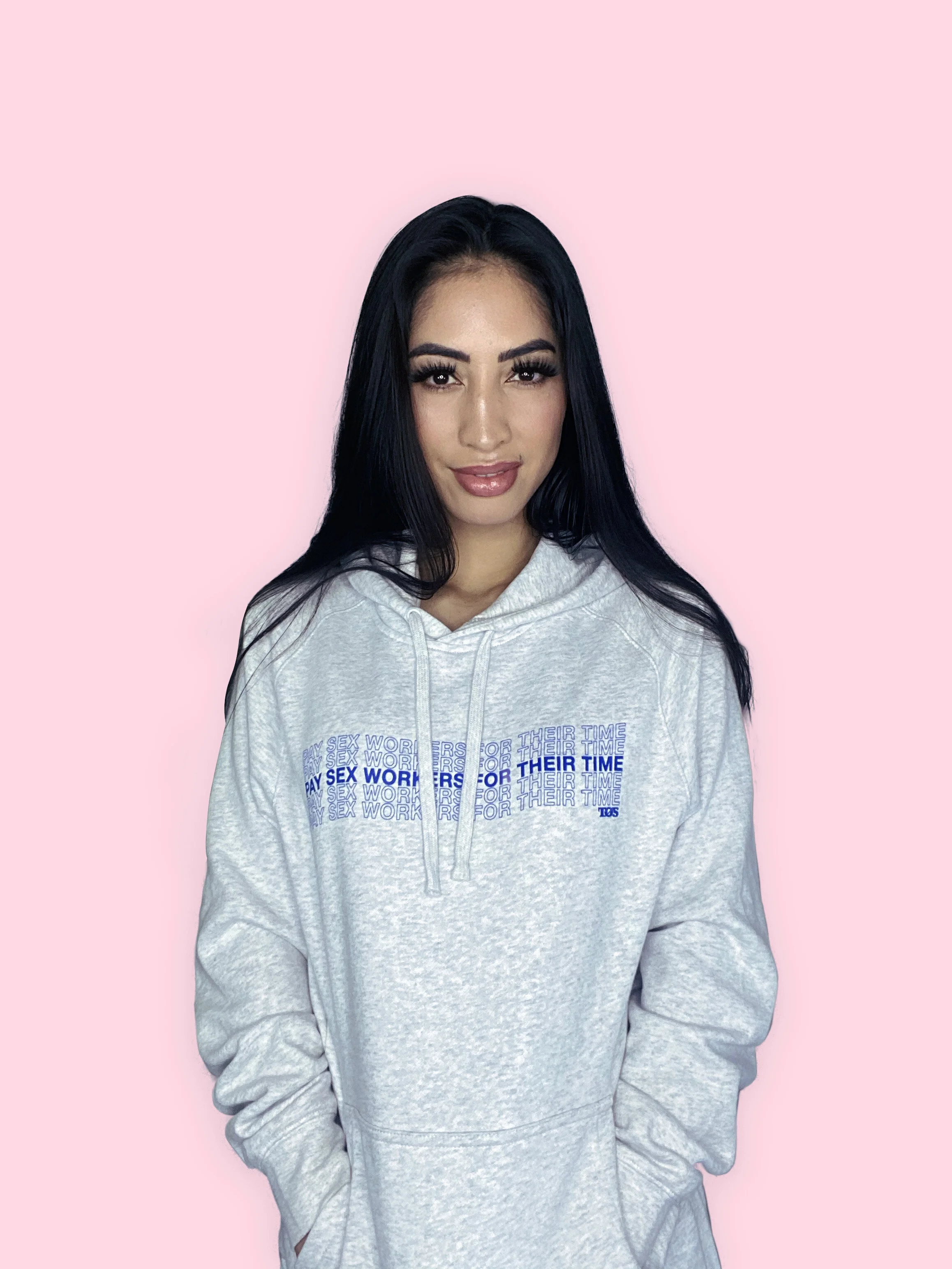 AlexisCampbell19_DeepEtch_Edit_PinkBackground_Shadow.jpg