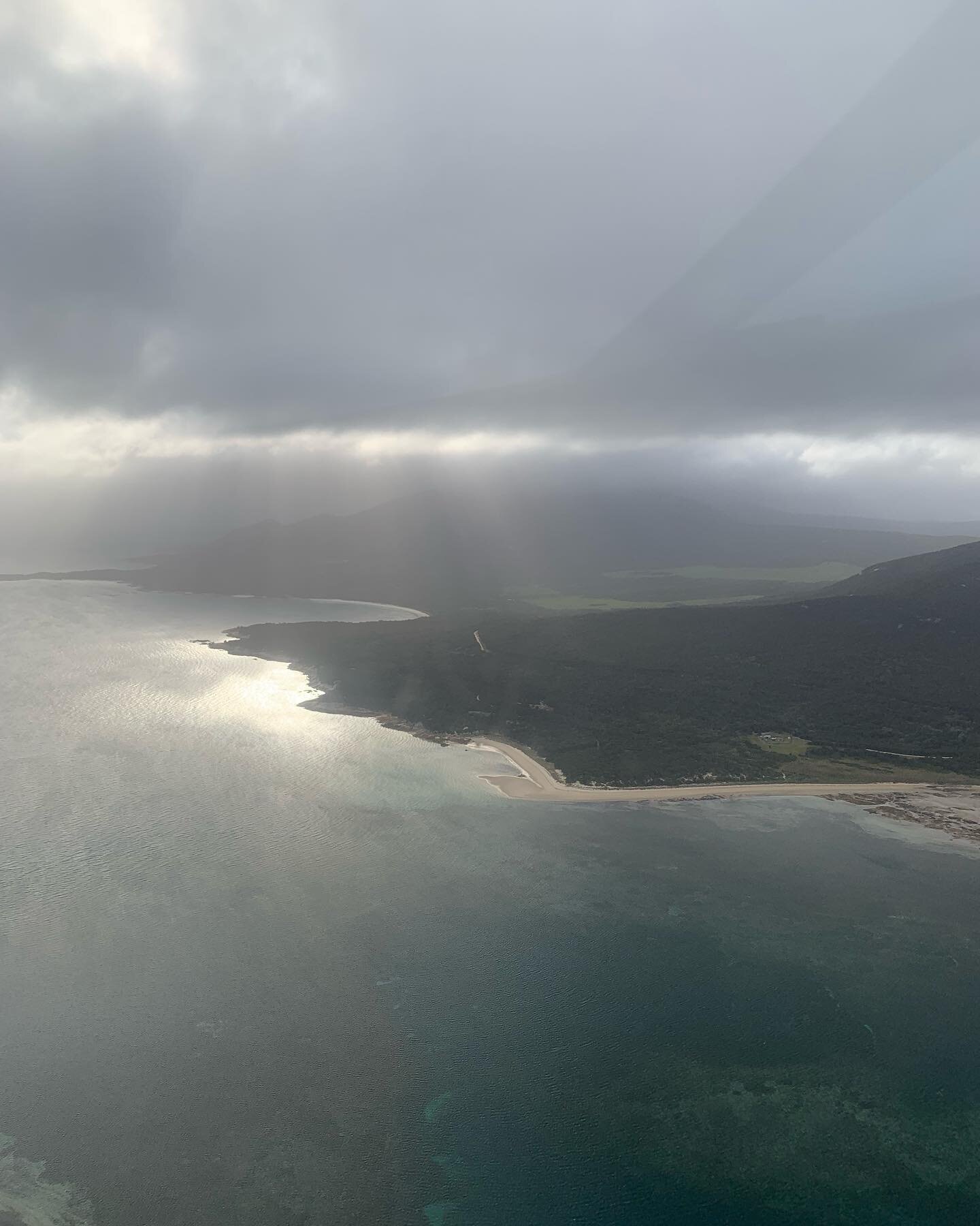 Here at Flinders Island Aviation we operate 7 days a week and experience some beautiful weather phenomenons. These lucky passengers got to see Cape Barren Island from a whole new perspective. 🌥✨

#aviation #flying #flindersislandaviation #tasmania #