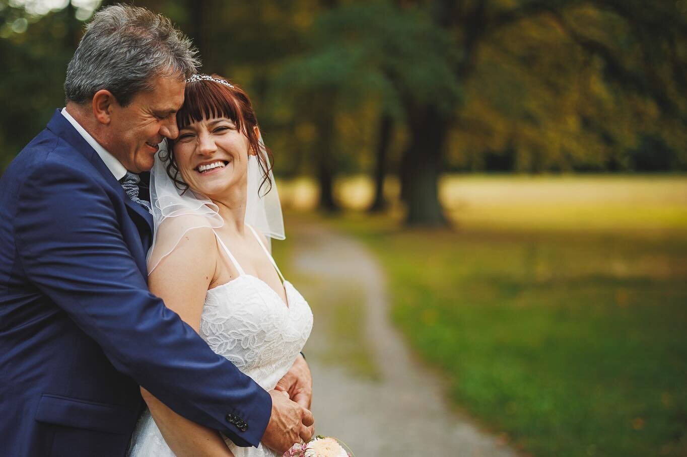 // 👰🤵 Claudia + Thomas ❤️ //
.
.
.
#lovemyjob #hochzeitsfotograf #hochzeiten_spreewald #hochzeiten_lausitz #hochzeiten_brandenburg #hochzeiten_sachsen #hochzeitsreportage #hochzeitsfotografdresden #hochzeitsfotografie #hochzeitslocation #hochzeitsf