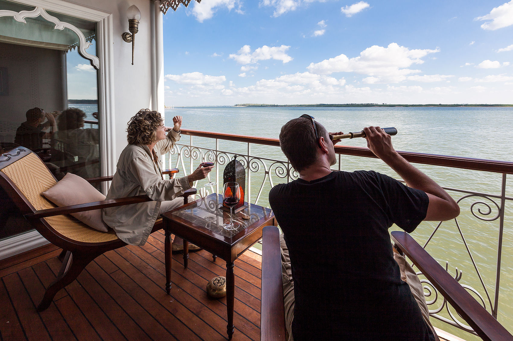 Sailing the Tonle Sap