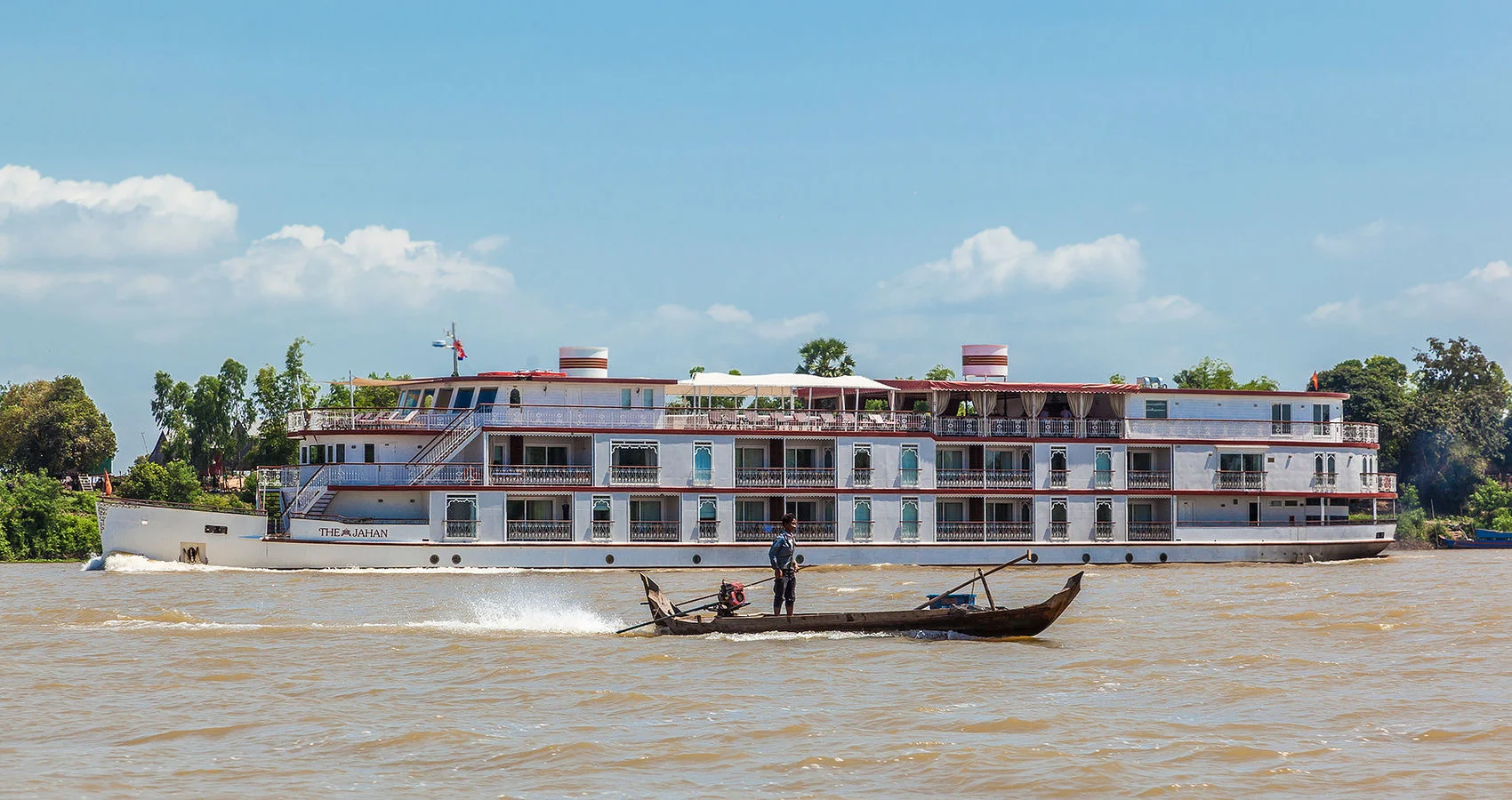 Cruising the Tonle Sap