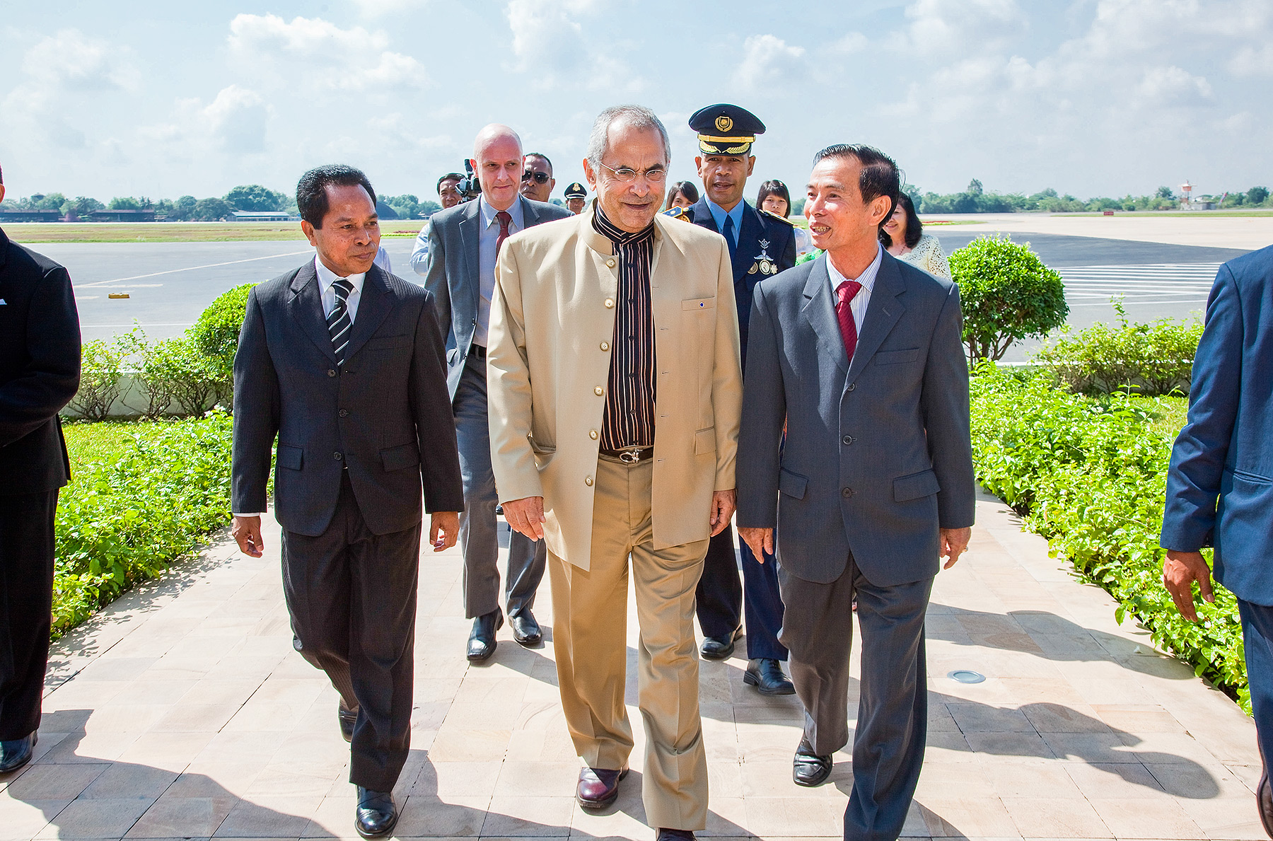H.E. Prime Minister Jose Ramos Horta, Pochentong Airport Phnom Penh Bridges Int. Peace Foundation