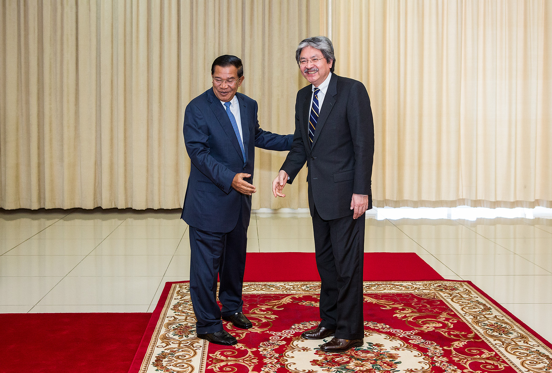 Prime Minister Hun Sen and Hong Kong Minister of Finance, Peace Palace Phnom Penh