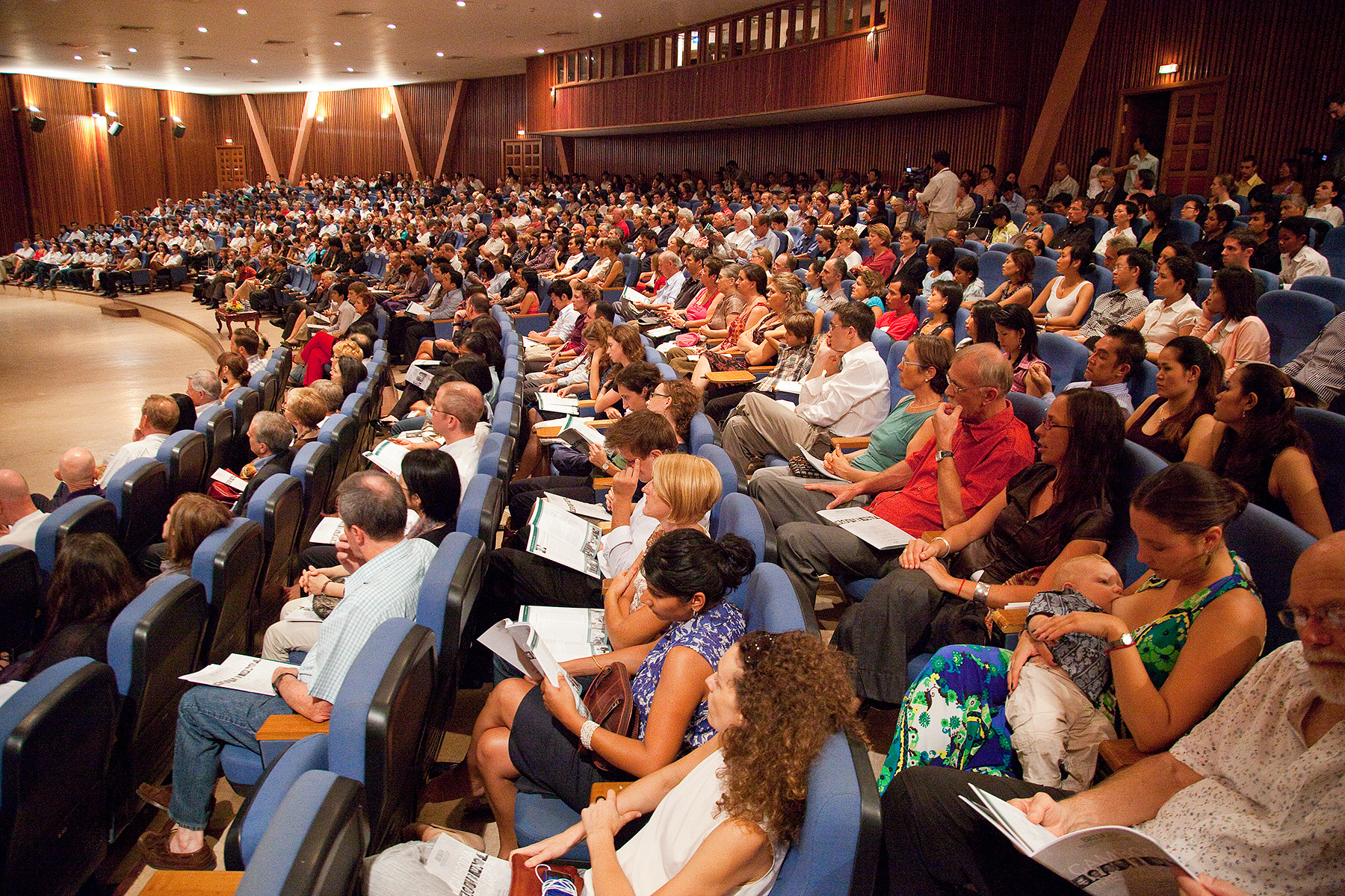 Vladimir Ashkenazy Concert, Chaktamuk Theatre, Phnom Penh, Bridges, Int. Peace Foundation