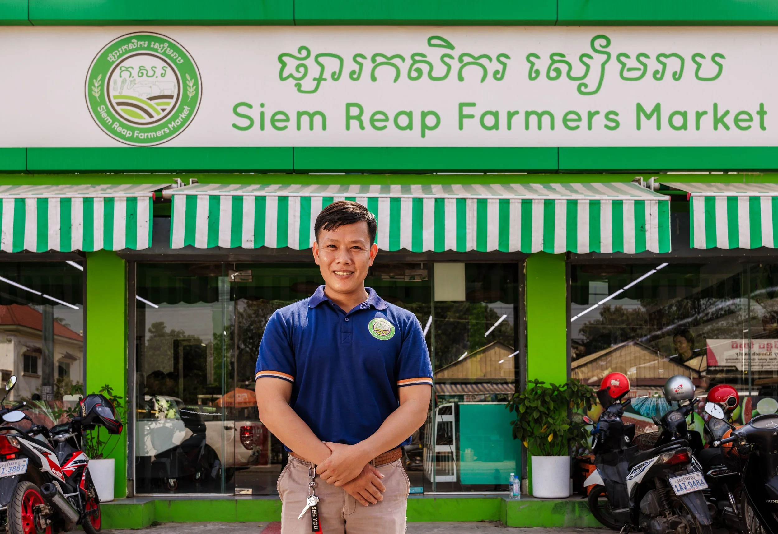  Market Connections — Documenting formal retail outlets and urban value-chain linkages at the Siem Reap Farmers Market, bridging rural smallholder producers with commercial markets in partnership with iDE Cambodia. 