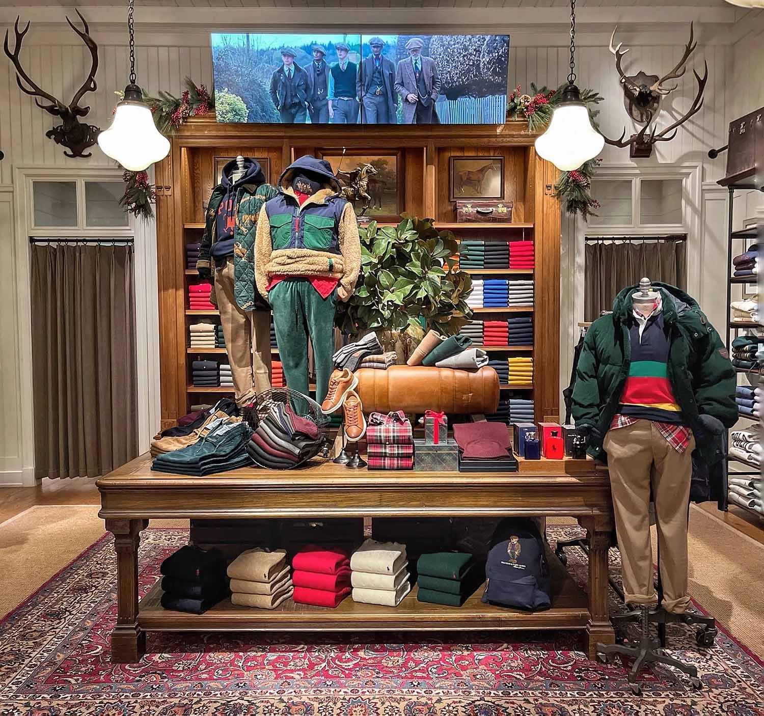 Ralph_Lauren_0627-Visual_Merchandising_made_by_Melike.jpg