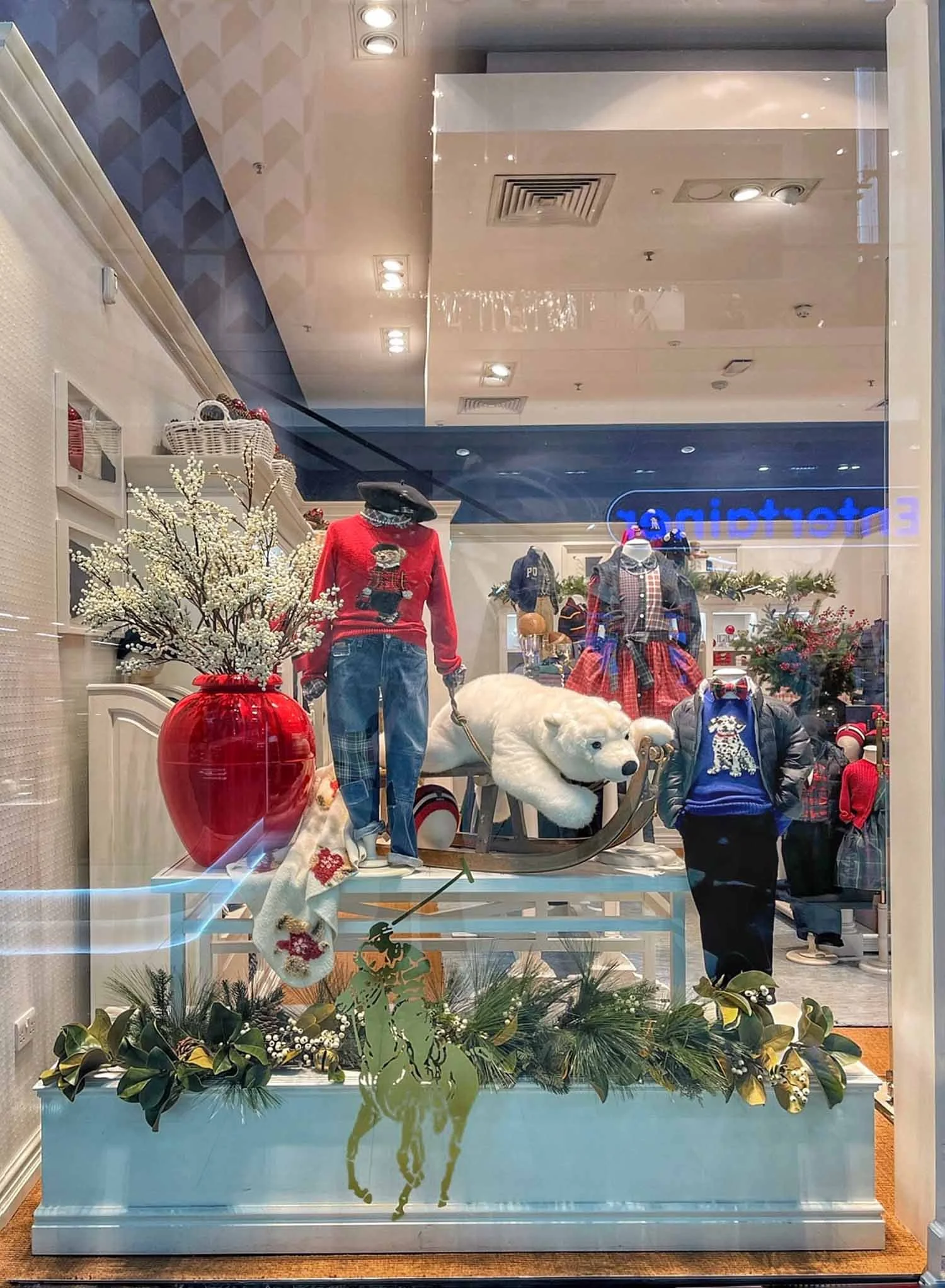 Ralph_Lauren_0993-Visual_Merchandising_made_by_Melike.jpg