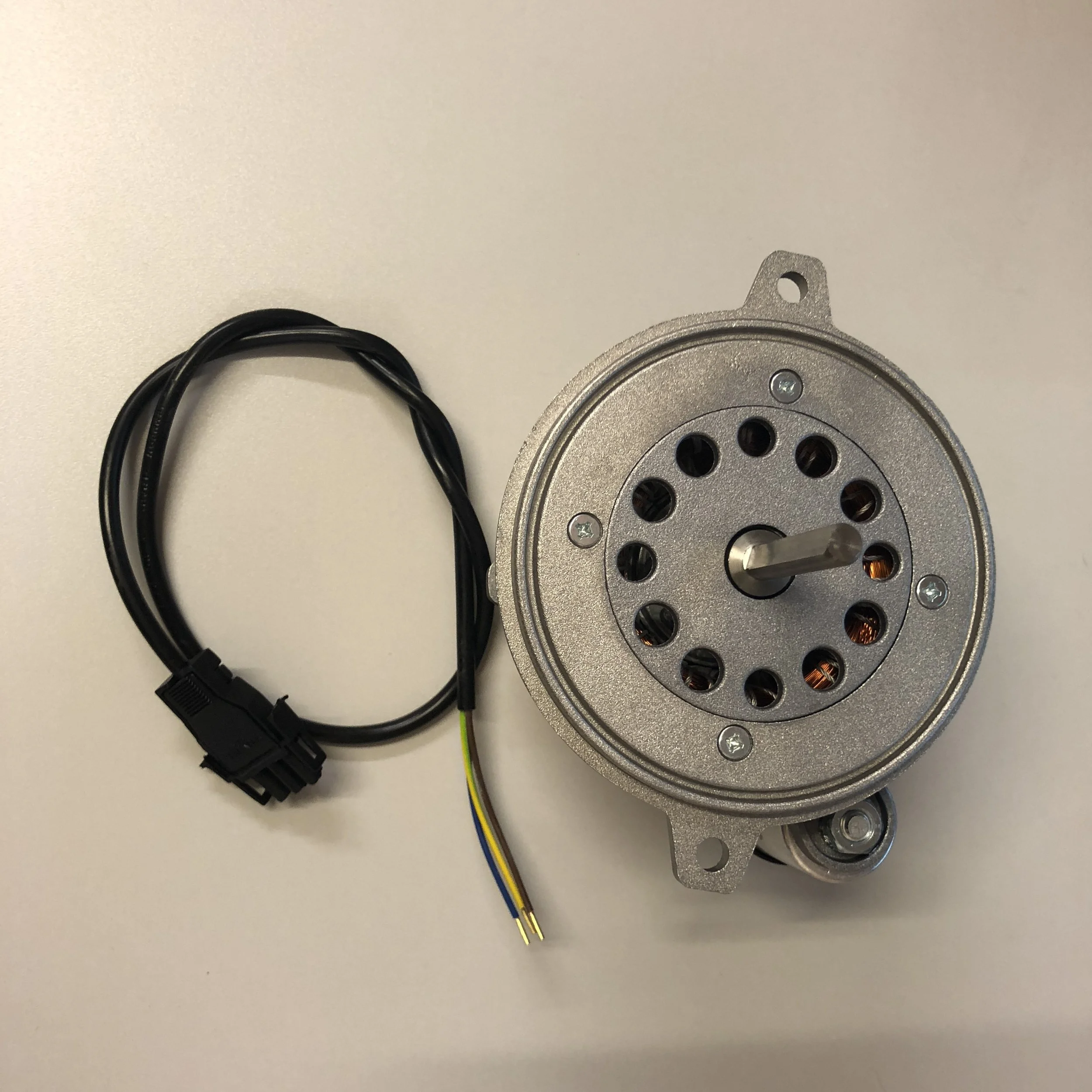 90W Non Direct Drive Motor Shaft Dia: 8mm A02037R