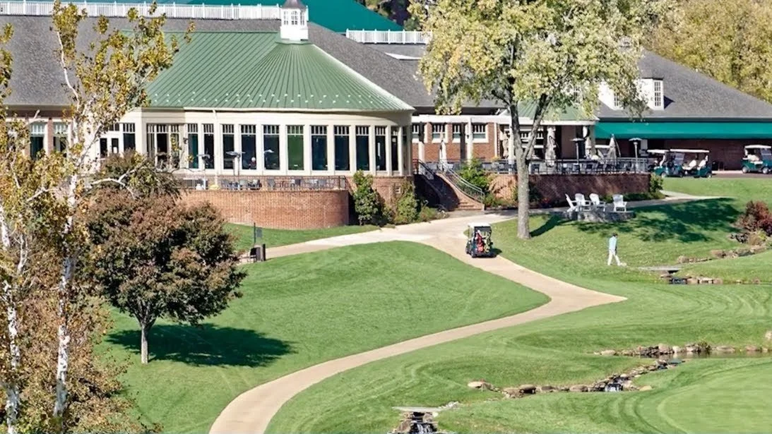 river+bend+clubhouse.jpg