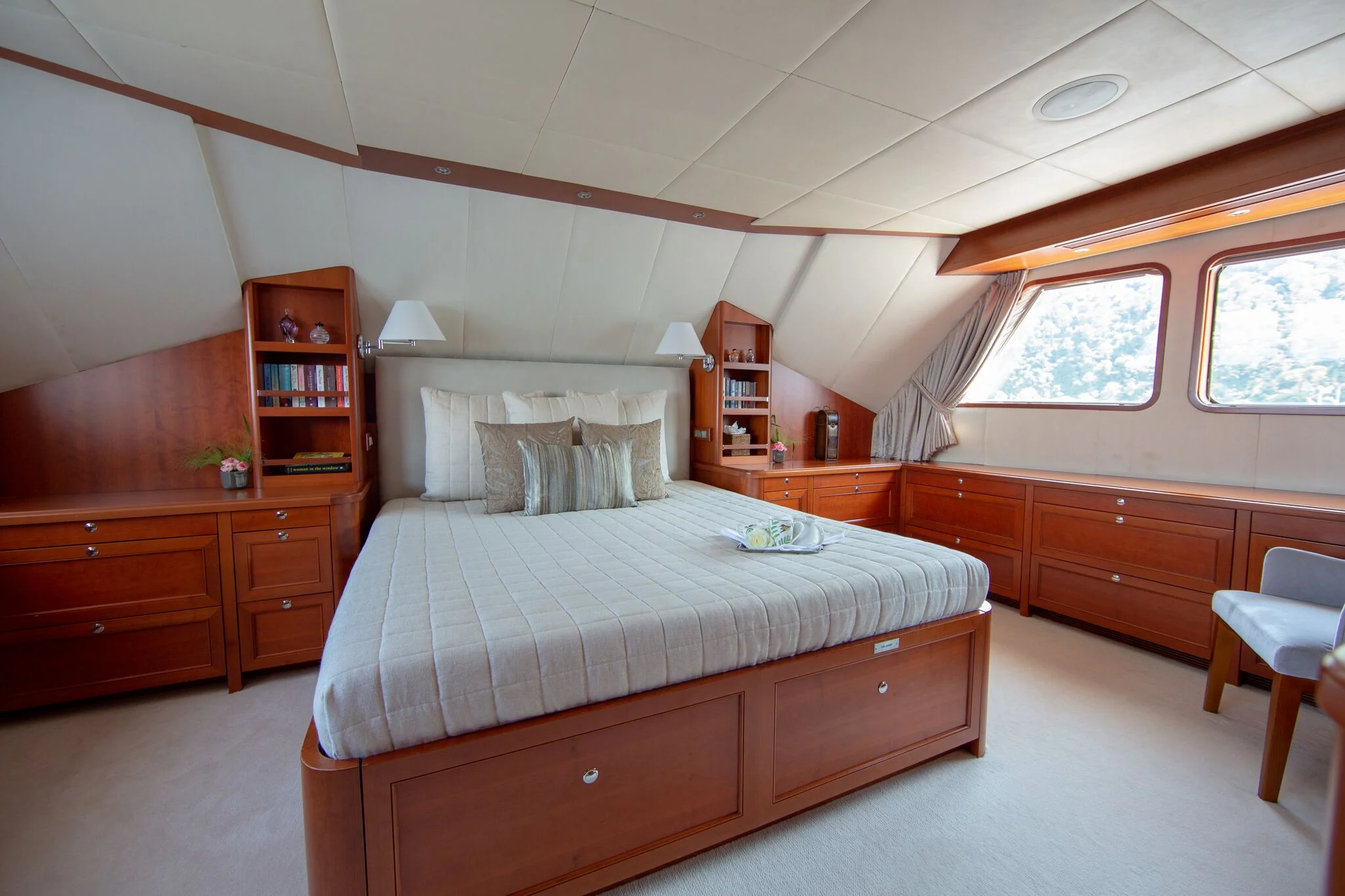 main cabin.jpg