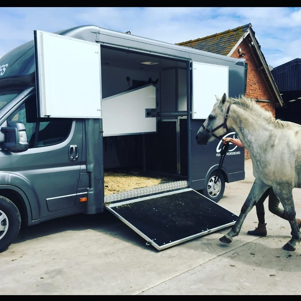 Duttons Horse Feeds Transport