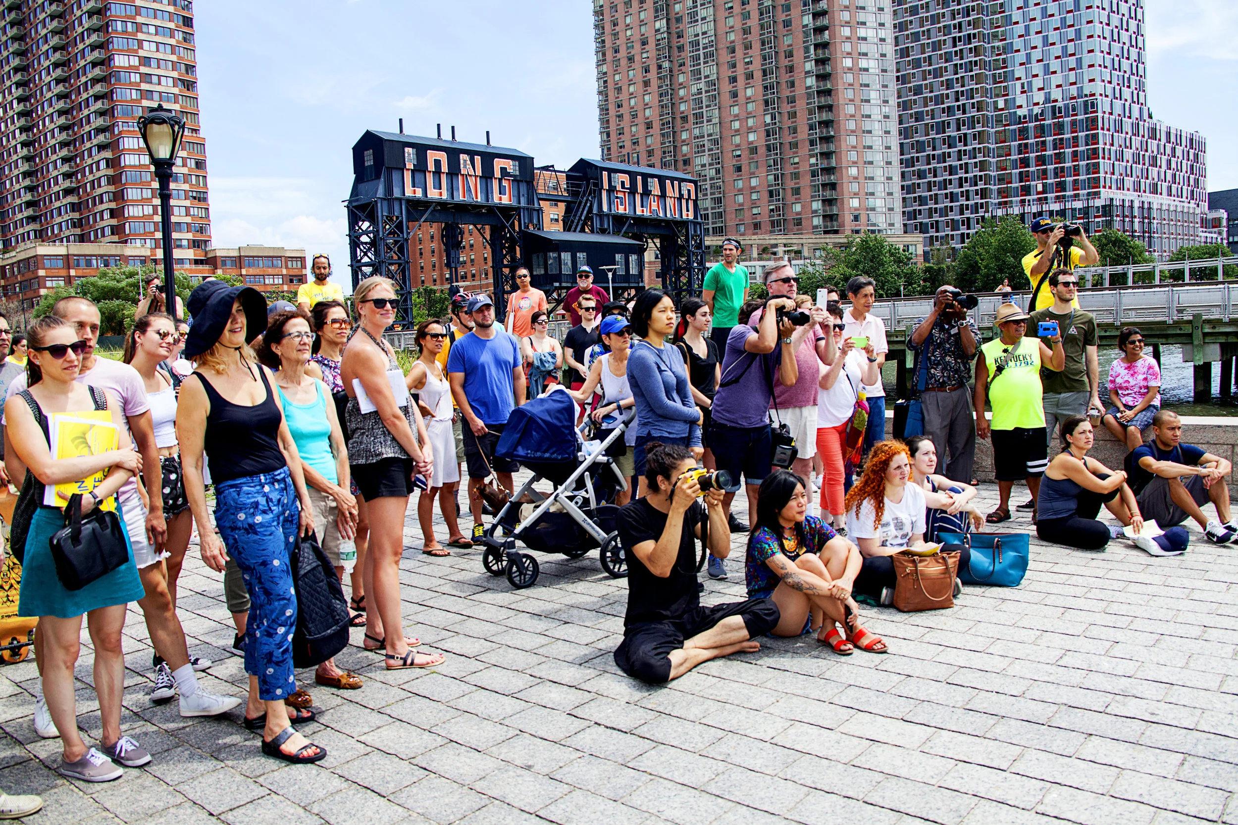 Audiences at Gantry Plaza State Park at INSITU 2017.jpg