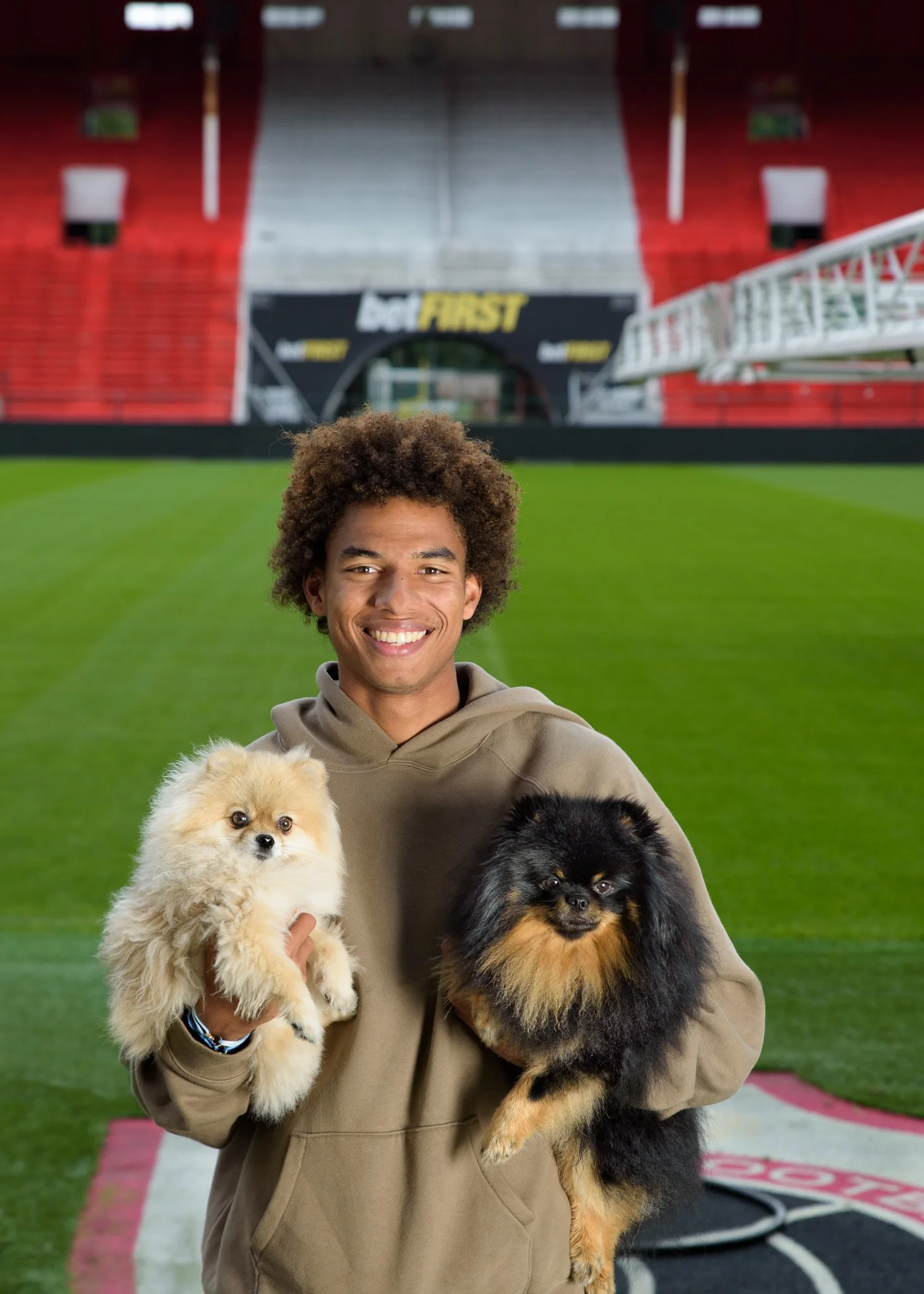Dogs of deurne_9828.jpg