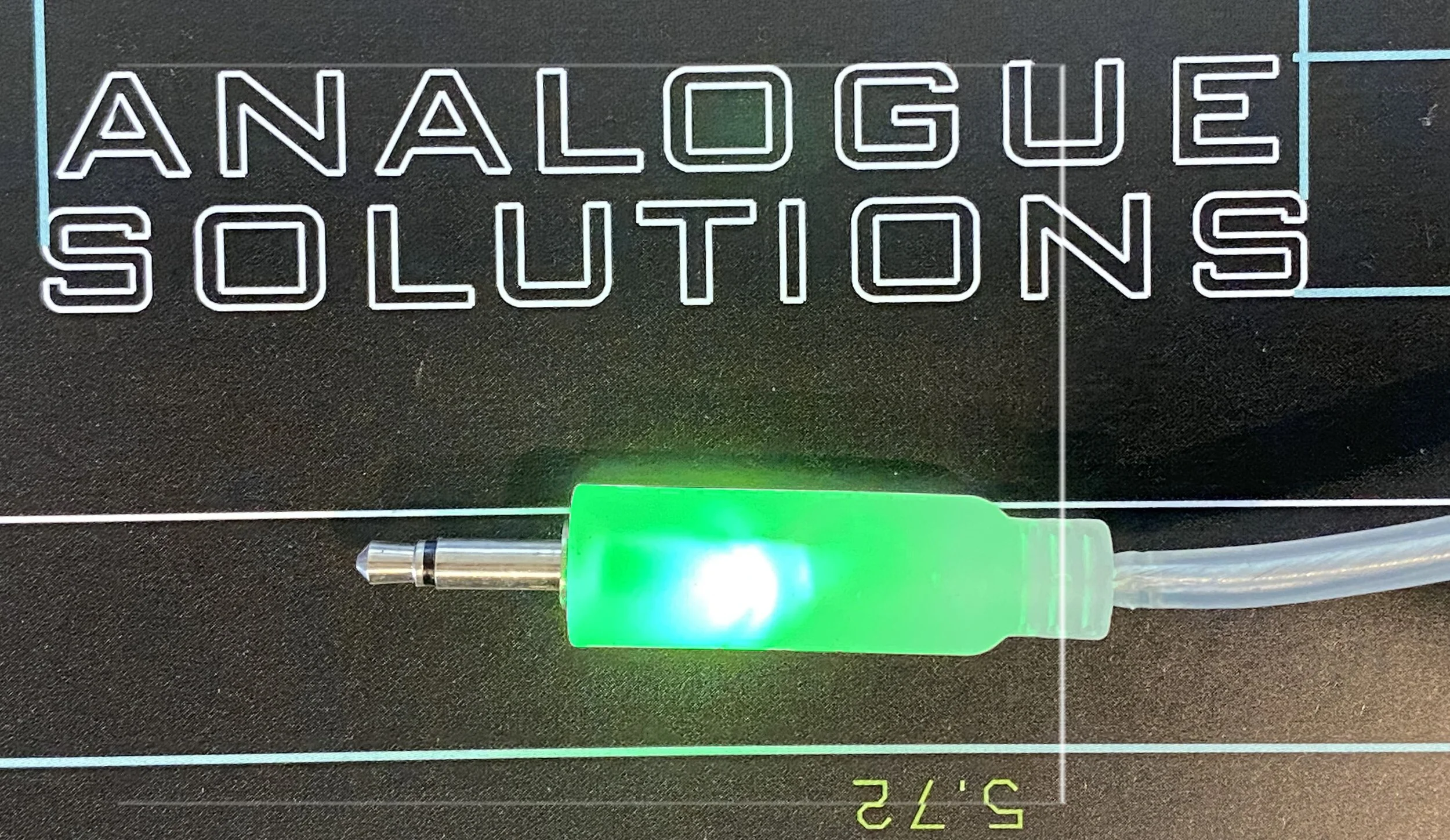 analogue_solutions_CV_patch_cable_3.JPG