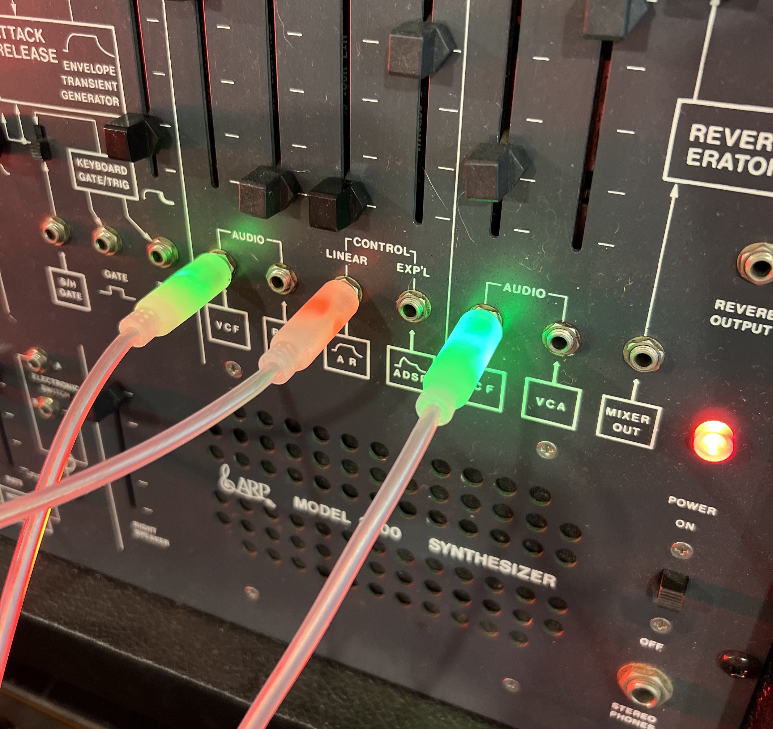 analogue solutions led cv cables arp2600.JPG