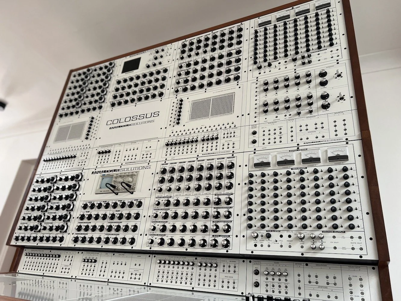 analogue solutions colossus double 1.jpg