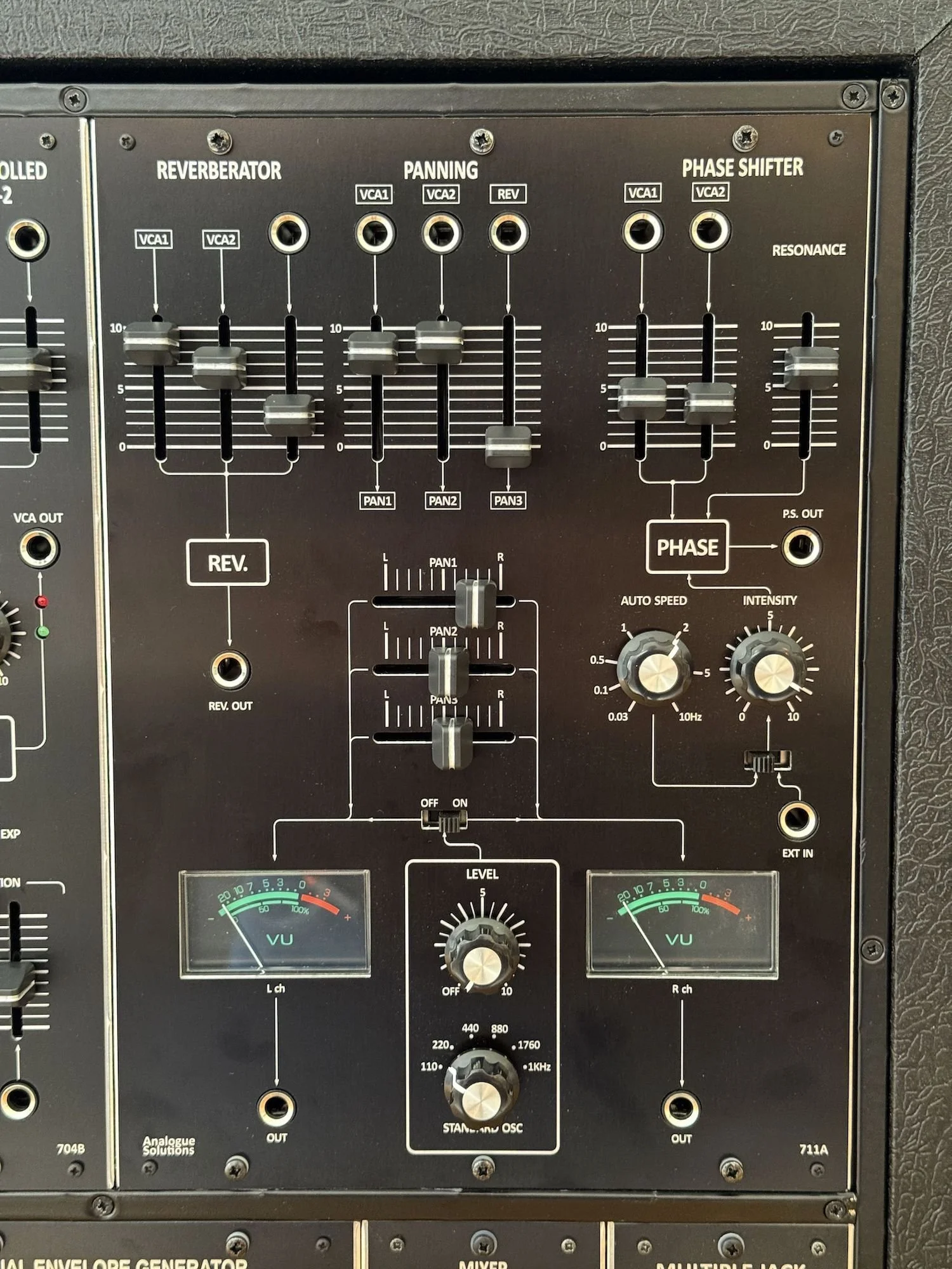 analogue solutions series 700 roland system op mixer.JPG