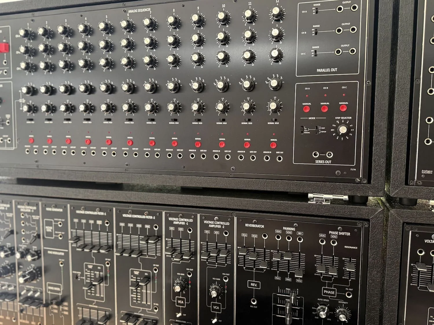 analogue solutions series 700 roland system seq angle 1.jpg