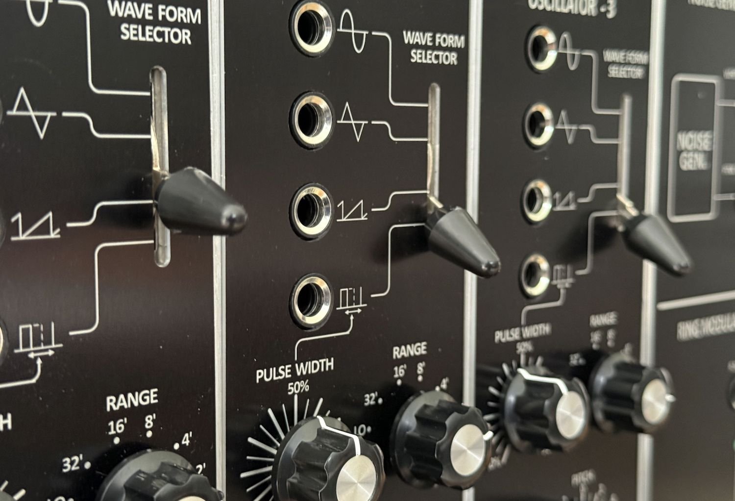 analogue solutions series 700 roland system d switch.JPG