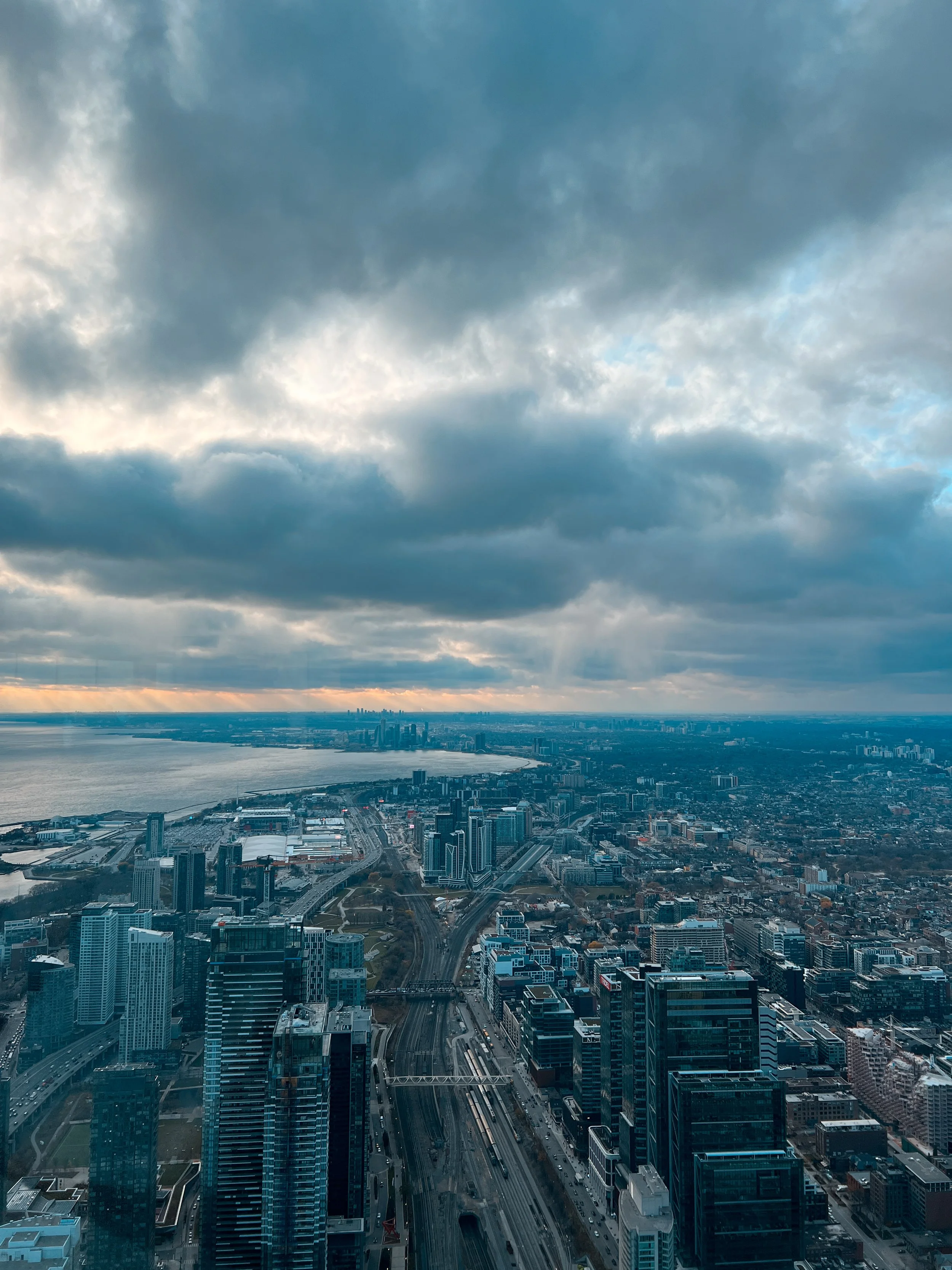 A Long Weekend in Toronto Itinerary: Getaway to The Six