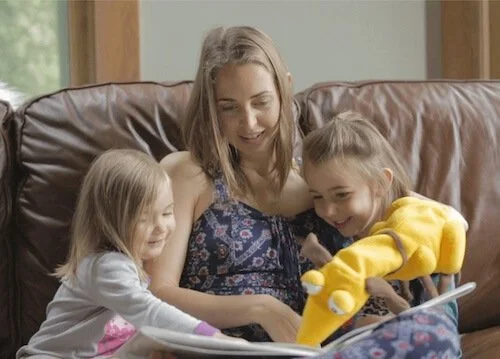 family-reading-books.jpg