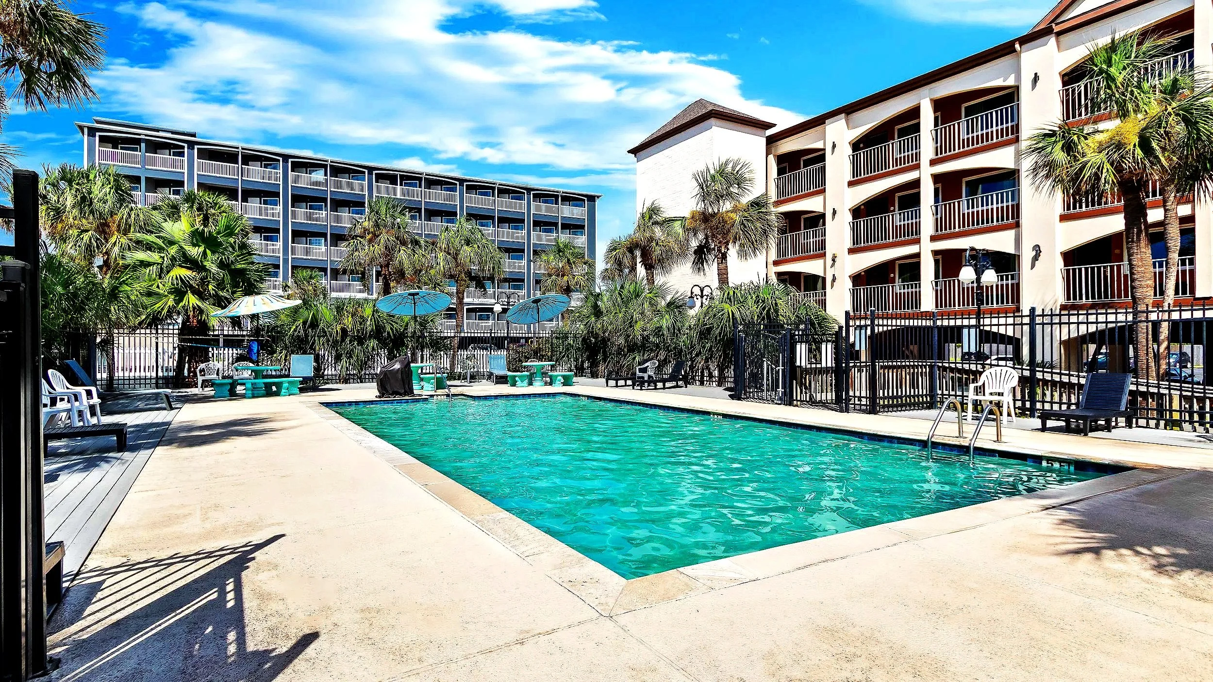 Beachfront+Palms+Resort.jpg