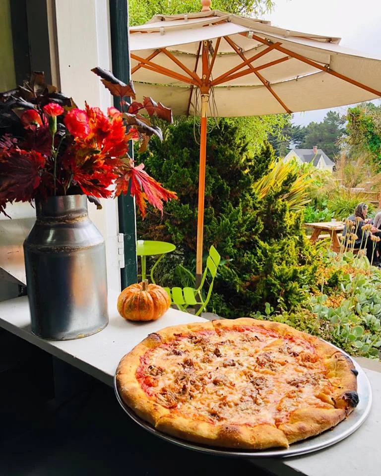Pizza at the Cafe Beaujolais Brickery